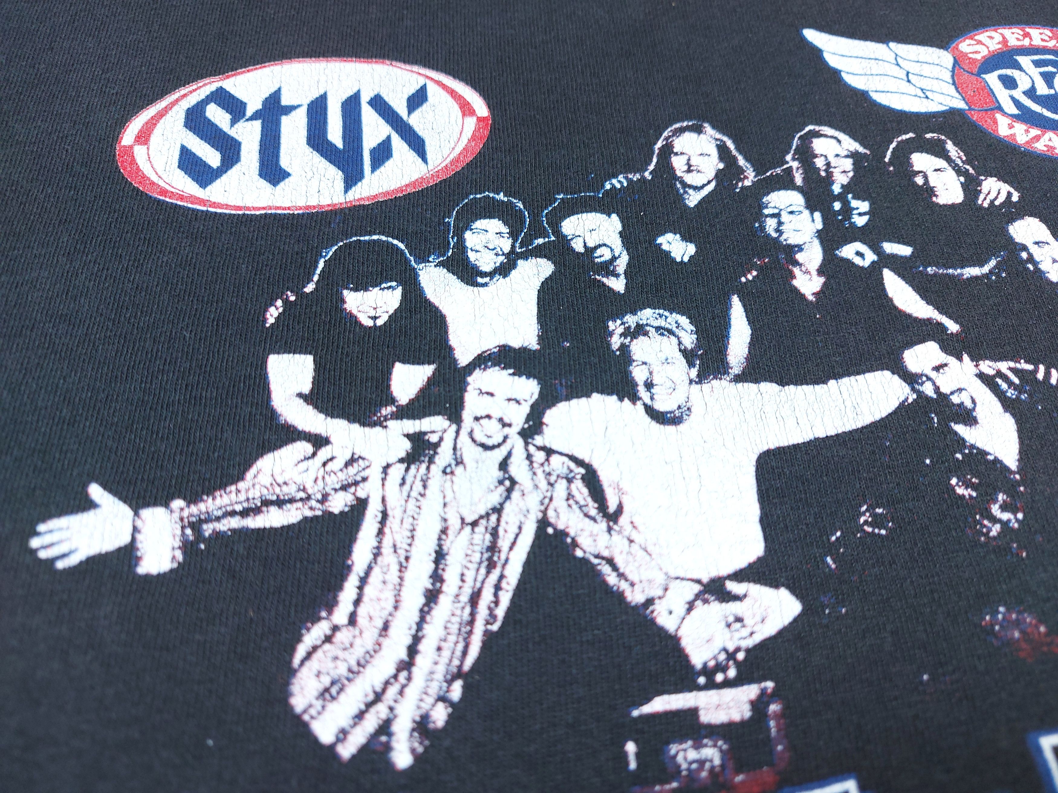 Band Tees × Vintage Vintage 2003 STYX REO Speedwagon Made In USA Tour Merch TEE Size US XL / EU 56 / 4 - 5 Thumbnail
