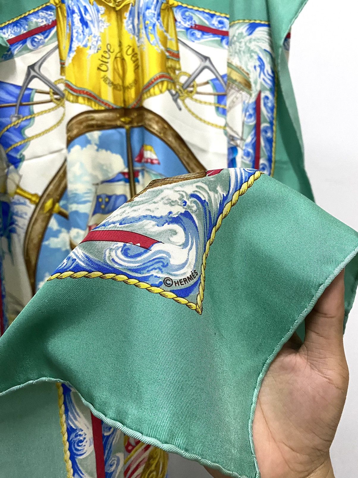 Hermes Hermes vive le vent silk scarf Size ONE SIZE - 8 Thumbnail