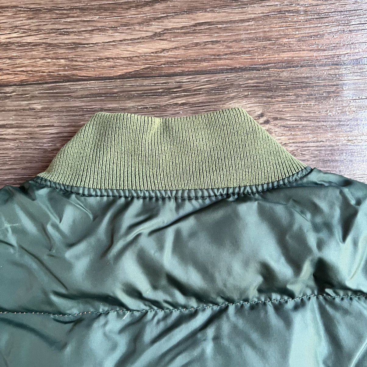 Other 1960s/70s Rainier down Vest With reversals Orange inner M/L Size US M / EU 48-50 / 2 - 9 Thumbnail