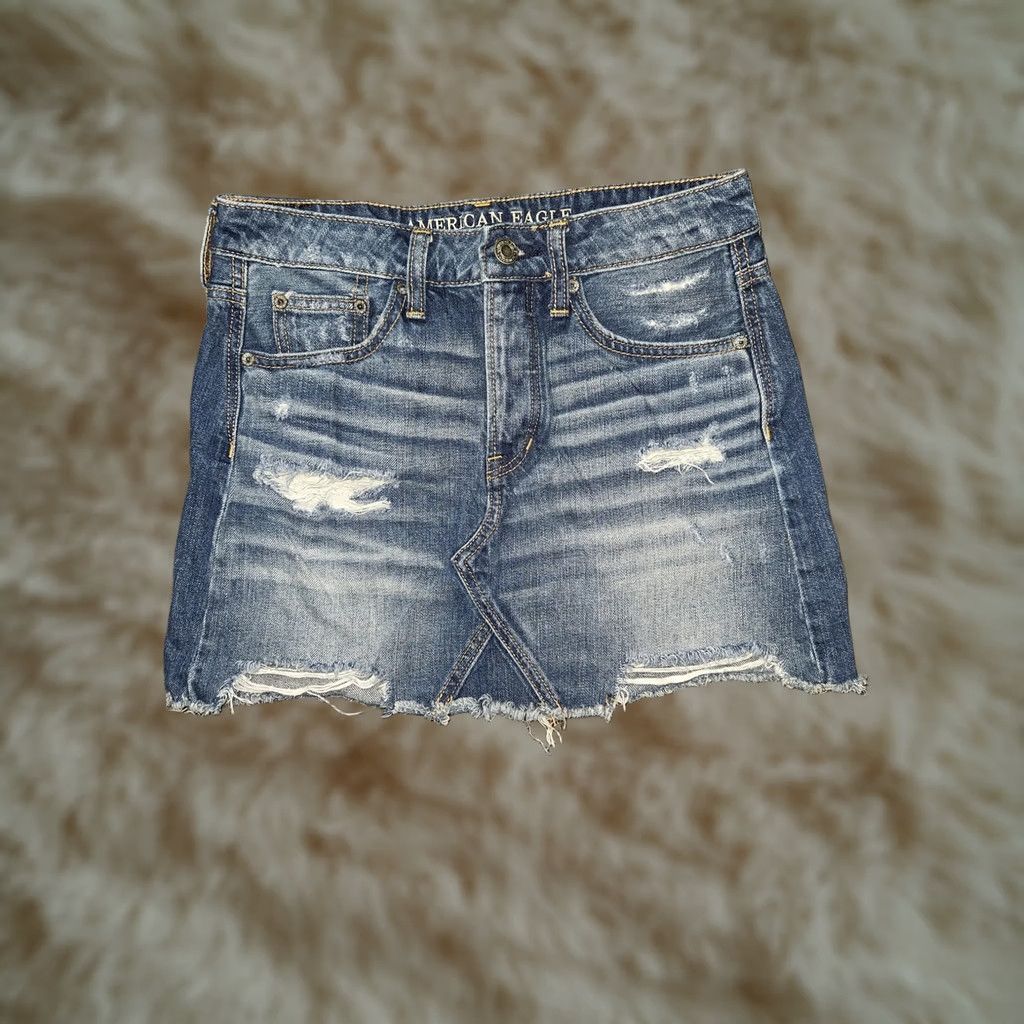 American Eagle Outfitters American Eagle Skirt Womens 2 Denim Hi-Rise Festival Mini Distressed Raw Hem Size 26" / US 2 / IT 38 - 1 Thumbnail