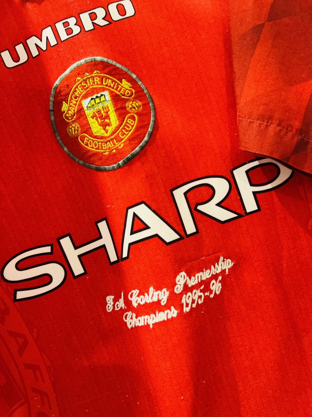 Umbro × Vintage Manchester United 1996/98 home jersey FA CUP winners Size US XL / EU 56 / 4 - 6 Thumbnail