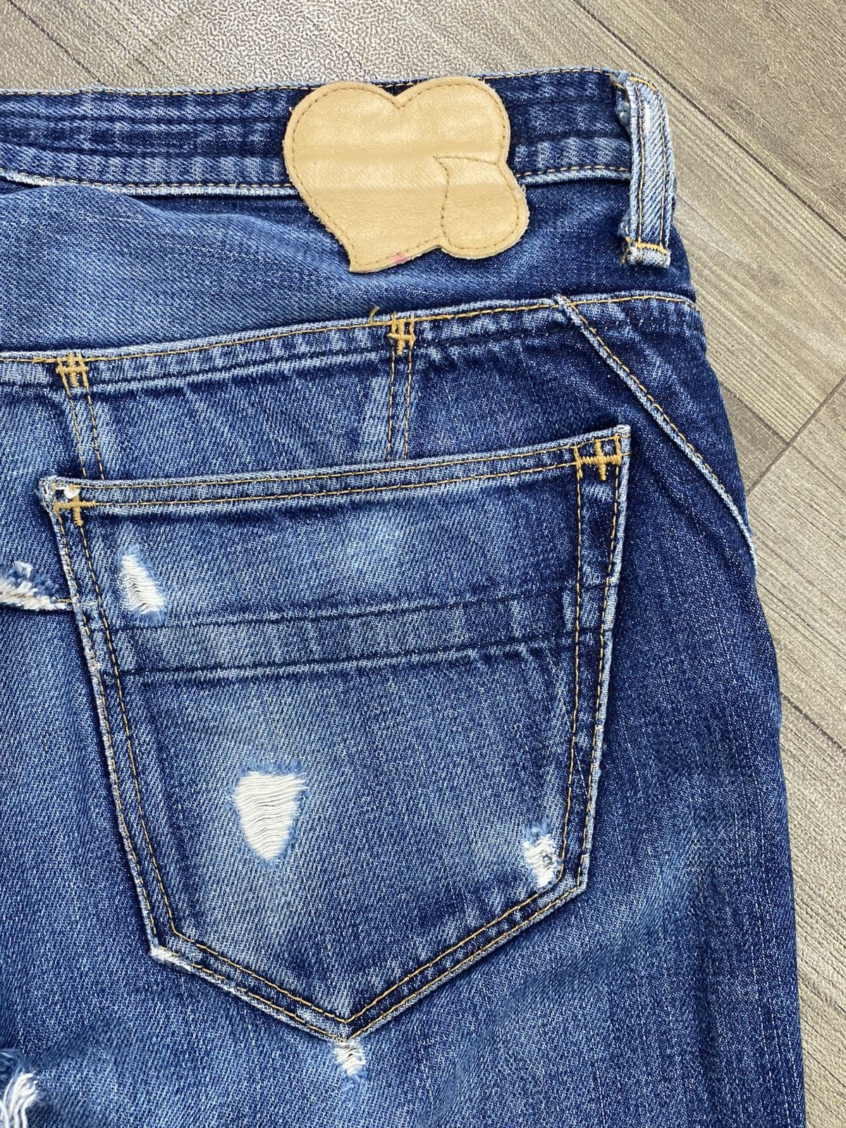 Number (N)ine Vintage Number (N)ine Music Distressed Denim Jeans Faded Size US 32 / EU 48 - 16 Thumbnail