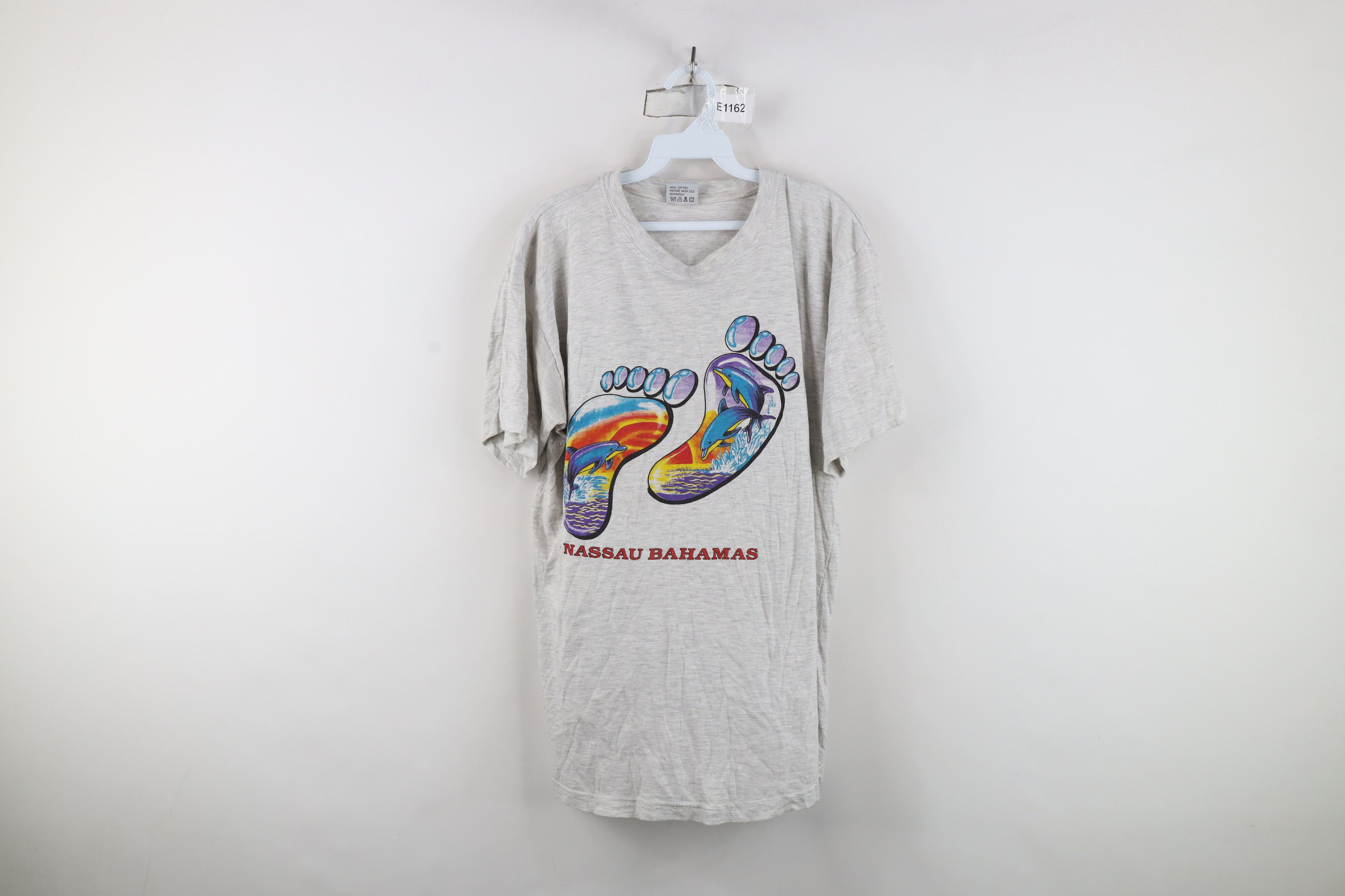 Vintage Vintage 90s Y2K Streetwear Nassau Bahamas Dolphin T-Shirt Size XL / US 12-14 / IT 48-50 - 1 Thumbnail