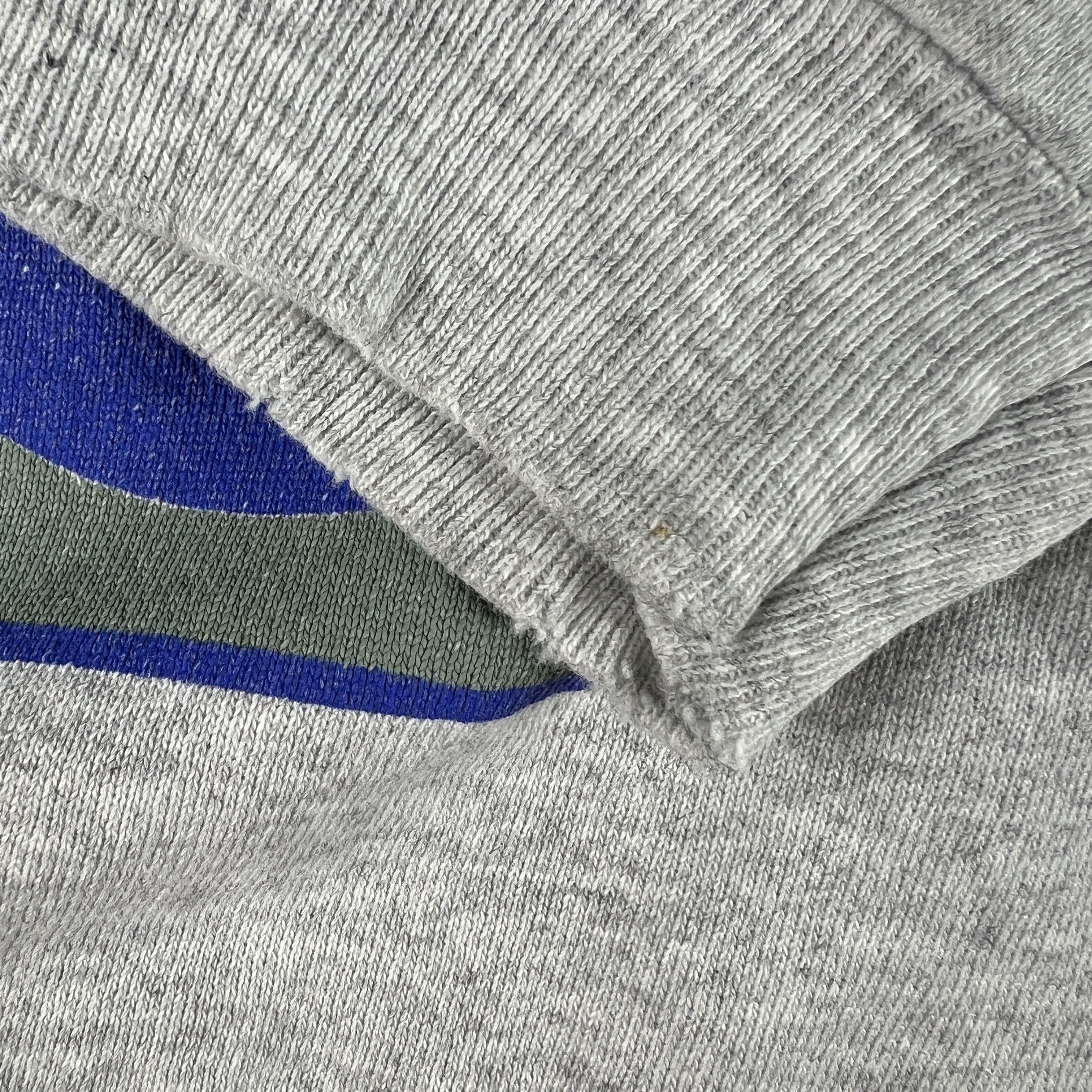 NCAA × Vintage VTG EIU Eastern Illinois Panthers Big Chest Logo Crewneck Size US L / EU 52-54 / 3 - 5 Thumbnail