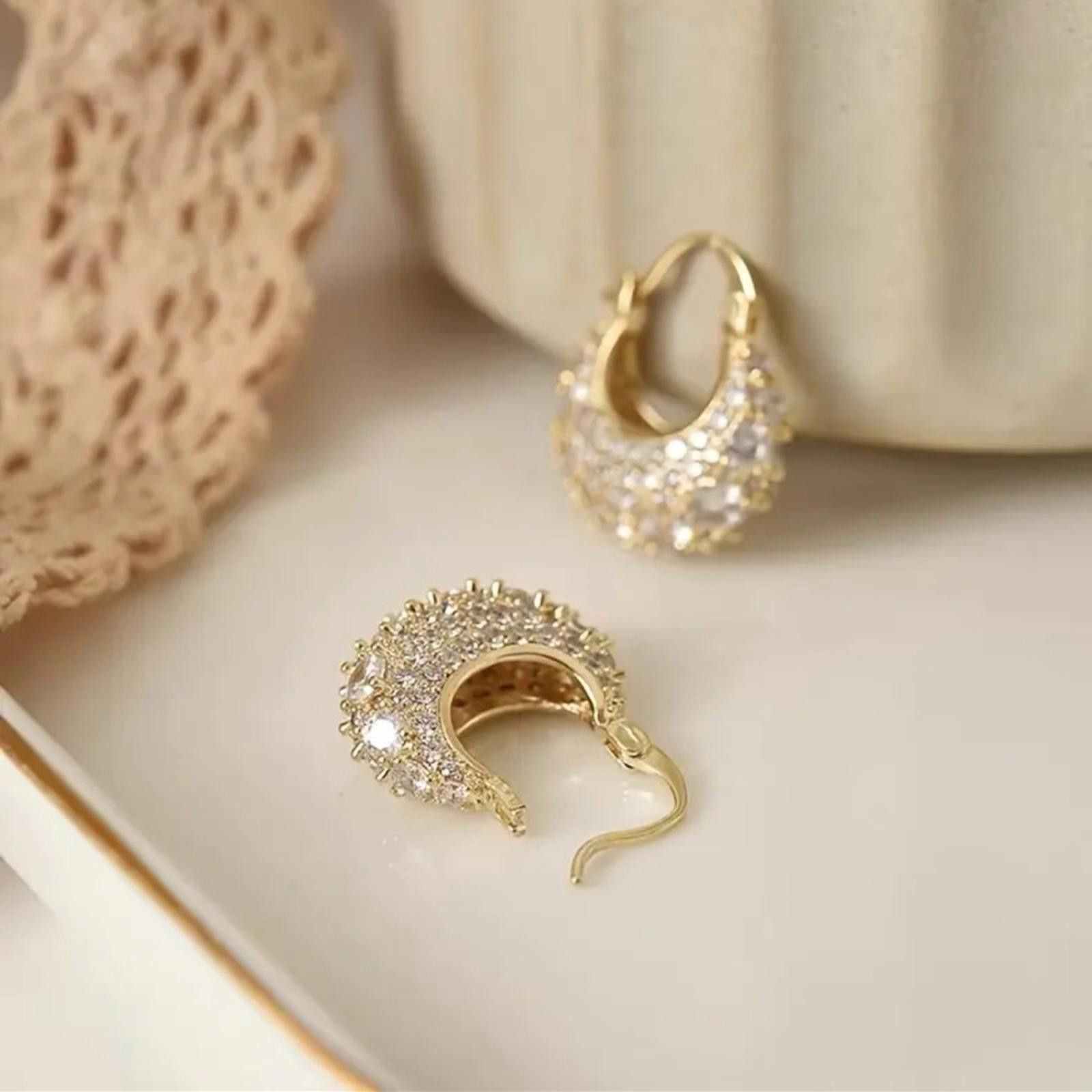 Designer Diamond CZ And Gold Hoop Earrings NWT Size ONE SIZE - 1 Thumbnail