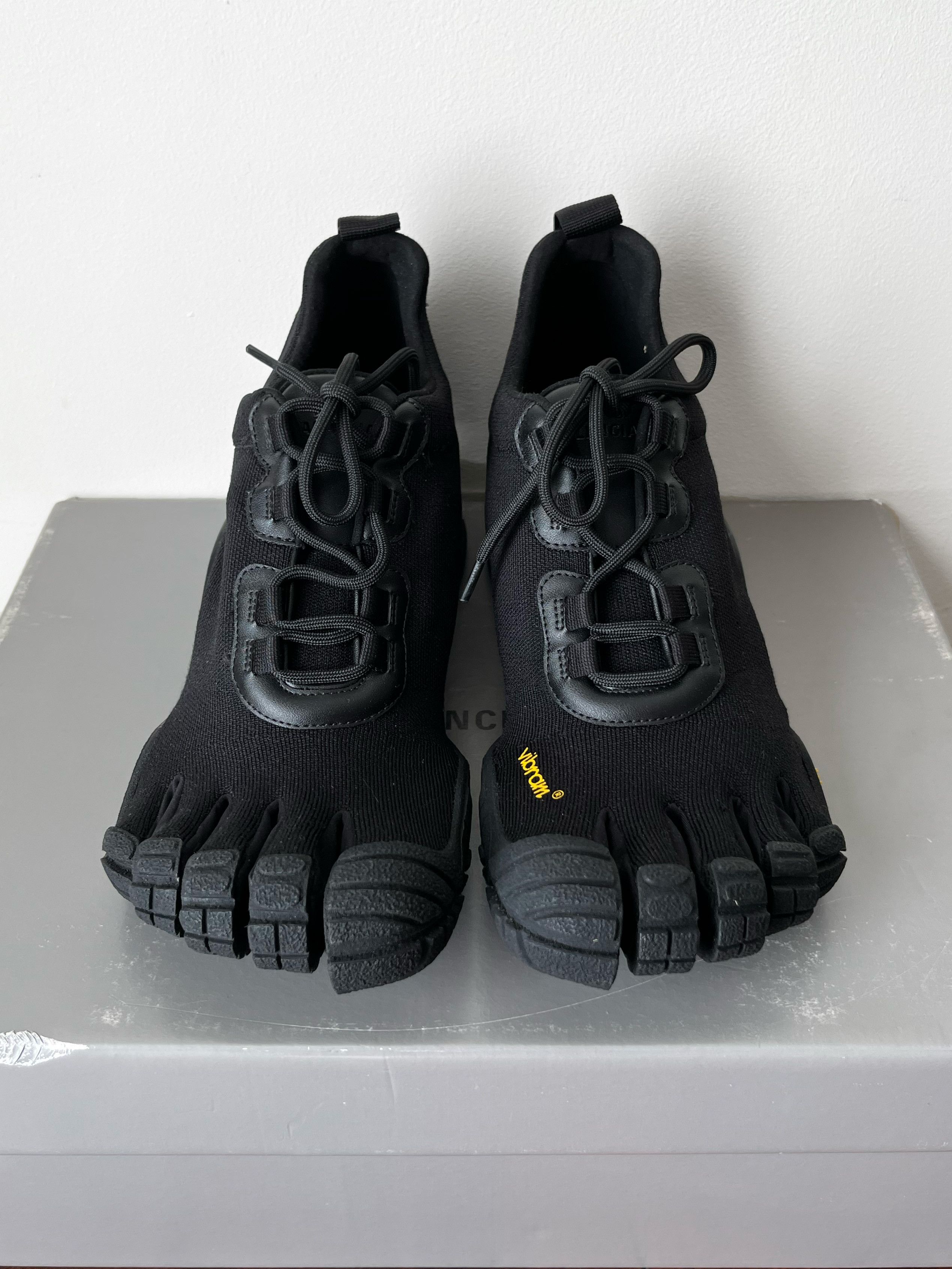 Balenciaga × Vibram Balenciaga x Vibram Five Fingers Toe Laceup 