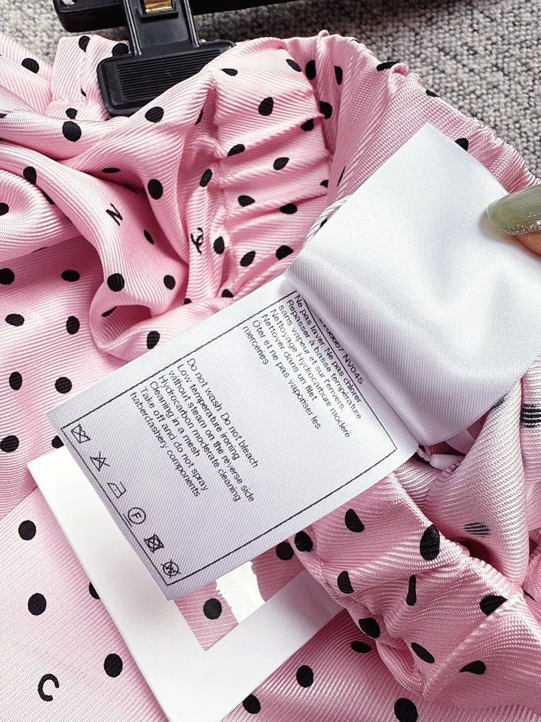 Chanel Chanel 24P Pink Polka Dot Silk Shorts Size 37" - 4 Thumbnail