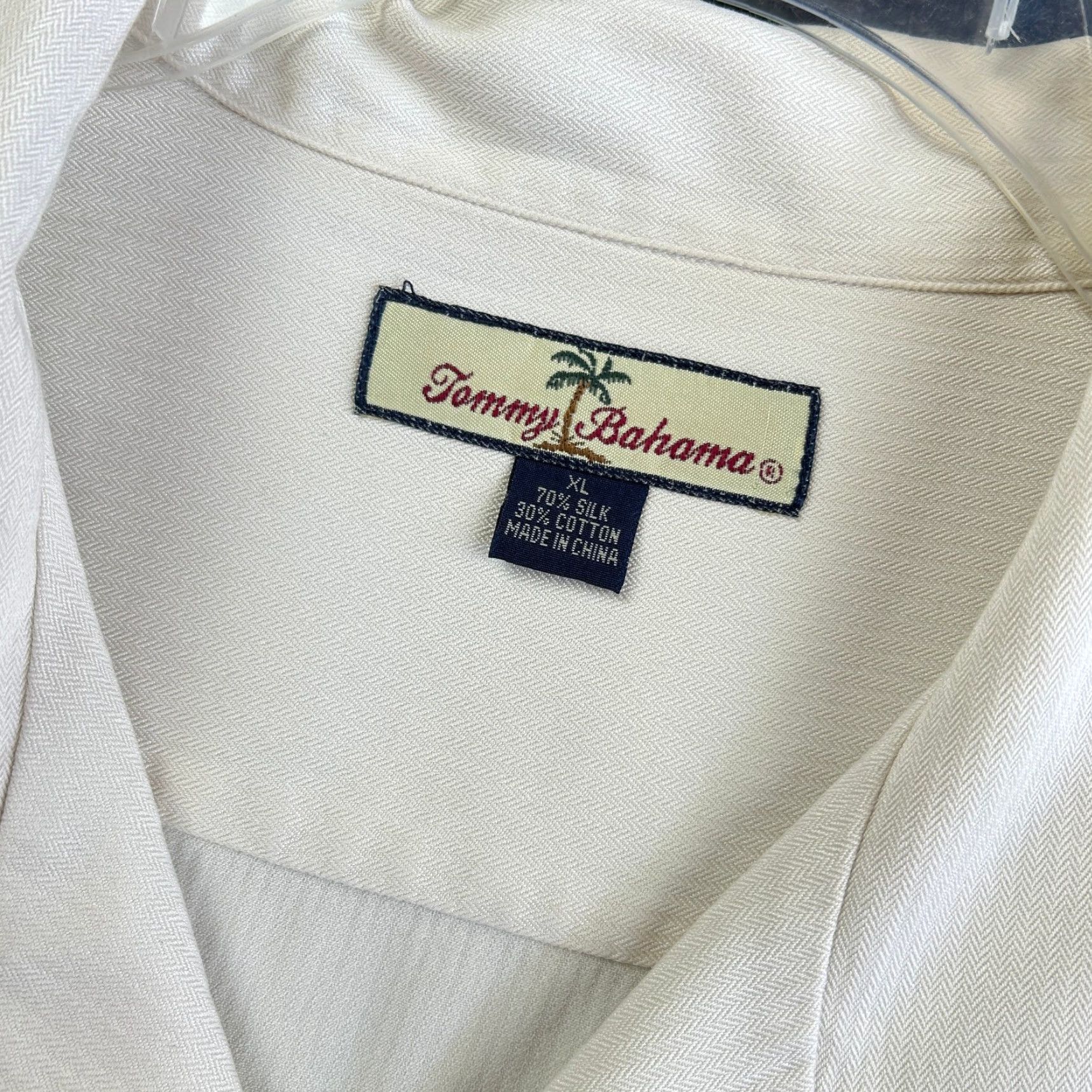 Tommy Bahama VINTAGE Tommy Bahama Silk Blend Shirt Camp XL Ivory Men XL Button-Up Collared Short Sleeve Travel Casual Graphic Print Tropical Hawaiian Music Size US XL / EU 56 / 4 - 6 Thumbnail