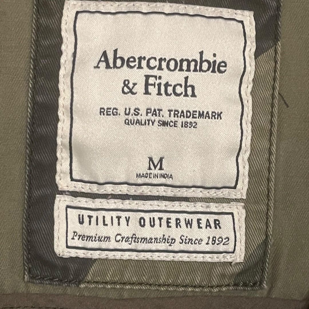 Abercrombie & Fitch Abercrombie & Fitch Camo Y2K Utility Outerwear Jacket Sz M Size M / US 6-8 / IT 42-44 - 2 Thumbnail