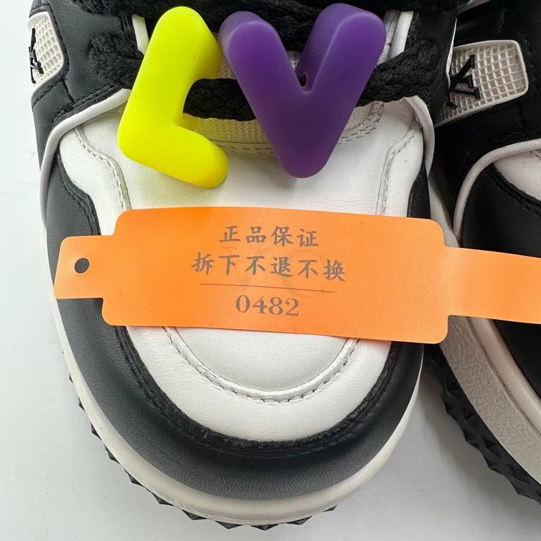 Louis Vuitton Louis Vuitton Trainer Panda Fat Ding shoes Size US 6.5 / EU 39-40 - 7 Thumbnail
