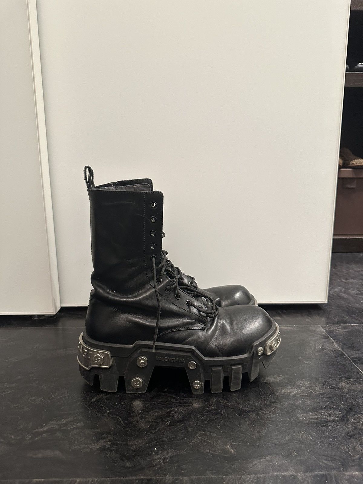 balenciaga distressed bulldozer boots 43（Balenciaga Balenciaga 