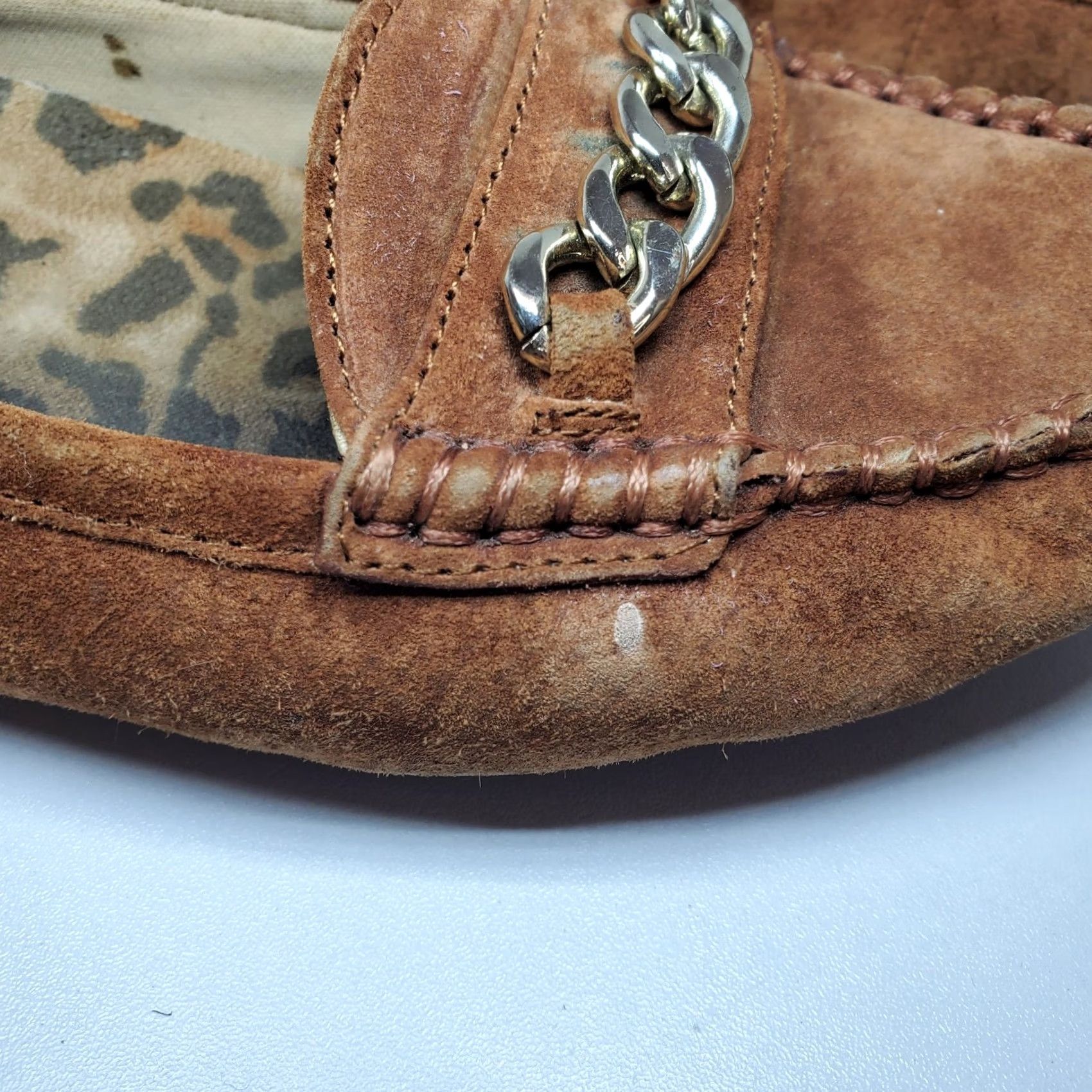 Vionic Vionic Loafer Womens Brown Mesa Cognac Suede Leather Mocassin Gold Chain Size US 8 / IT 38 - 4 Thumbnail