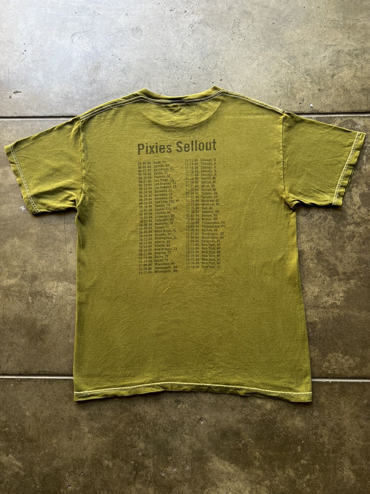 Vintage 2004 Pixies Sellout Band Vintage Tour Tee Shirt Nirvana Size US XL / EU 56 / 4 - 2 Thumbnail