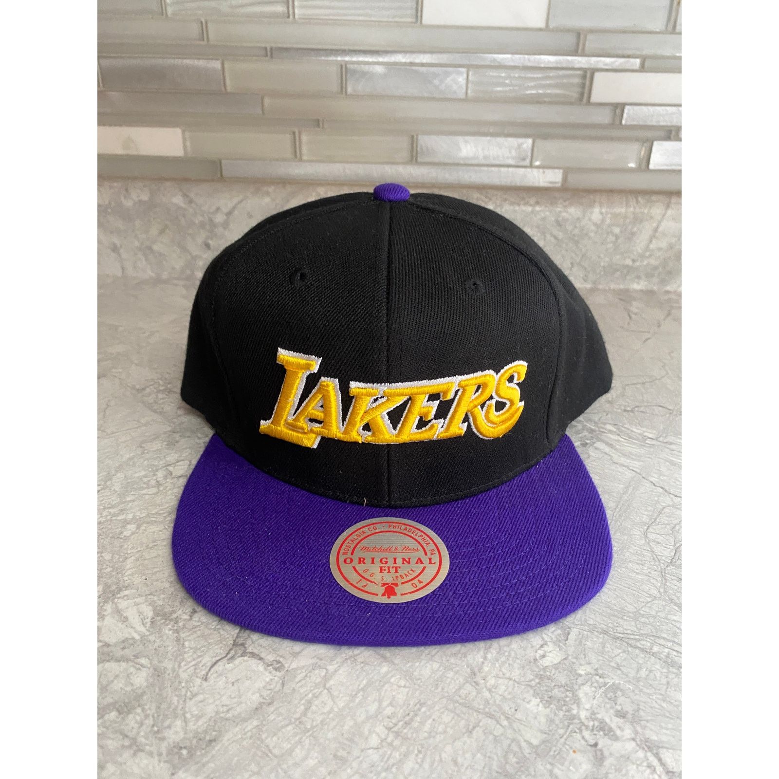 Mitchell & Ness NWOT LA Lakers Mitchell & Ness Snapback Hat Size ONE SIZE - 2 Thumbnail