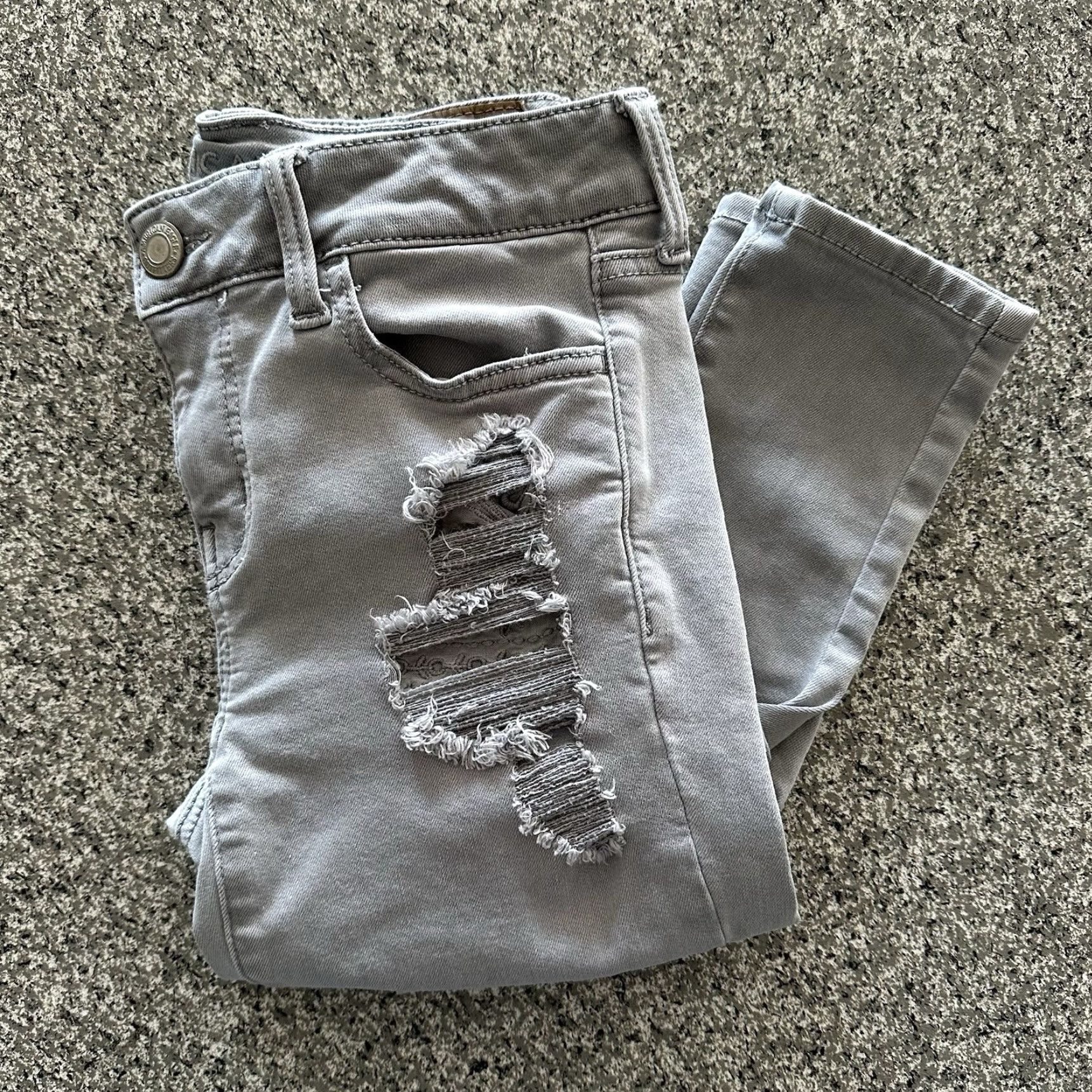American Eagle Outfitters American Eagle Jeans 4 Reg 26x28 Mid Rise Distressed Jegging Denim 5-Pocket Women 26" Inseam Gray XS-XL Size 26" / US 2 / IT 38 - 2 Thumbnail