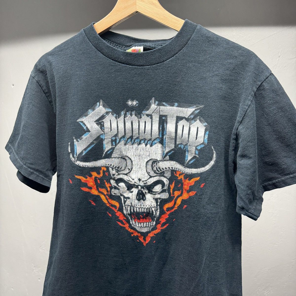 Vintage Spinal Tap Skull Thrashed Faded Band Shirt ERD Grunge Size US M / EU 48-50 / 2 - 2 Thumbnail