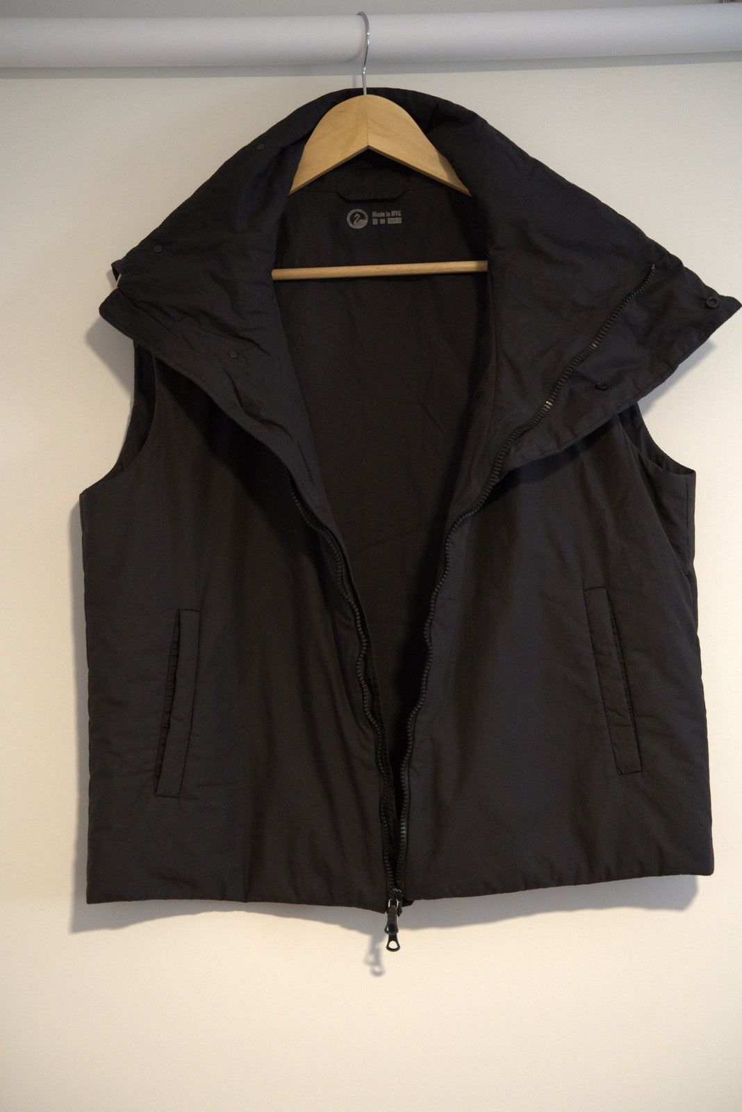 Outlier Outlier Acottondown 45 Cowlvest Medium Prototype Size US M / EU 48-50 / 2 - 4 Thumbnail