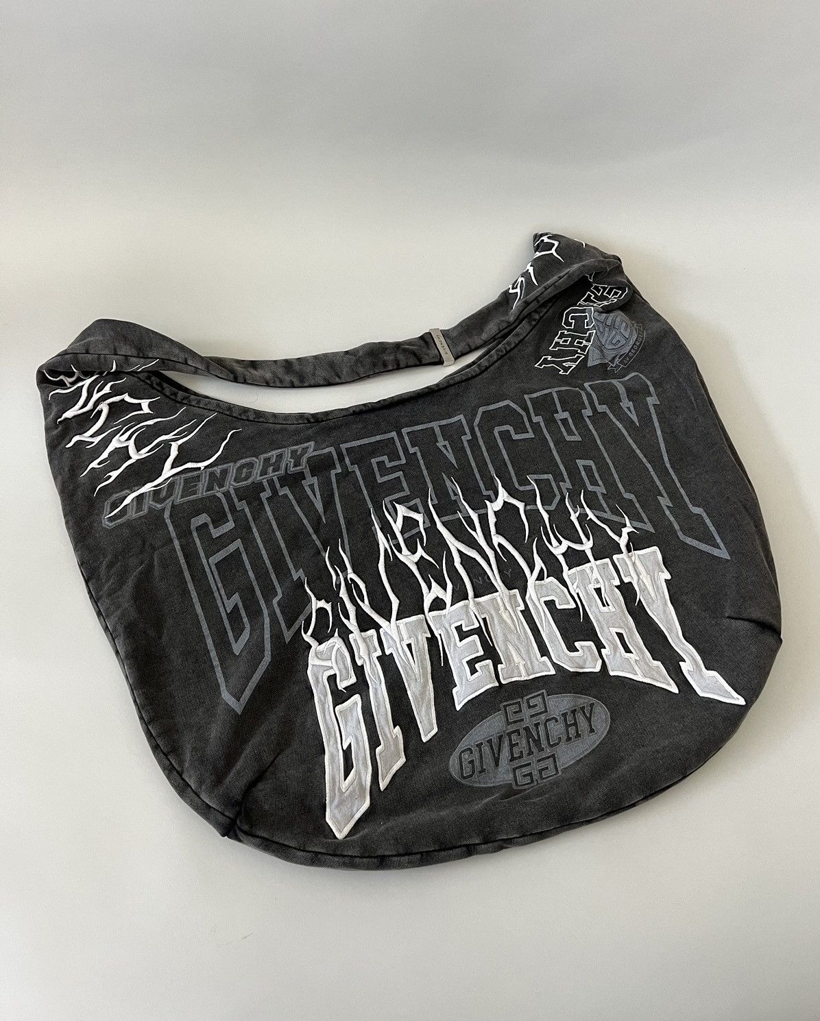 Givenchy Givenchy Gothic Logo Cotton Messenger Bag Size ONE SIZE - 3 Thumbnail