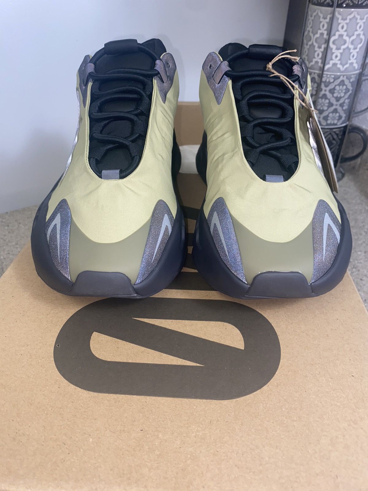 Yeezy adidas Yeezy 700 MNVN ‘Resin’ size9.5M DS w OG All Size US 9.5 / EU 42-43 - 8 Thumbnail
