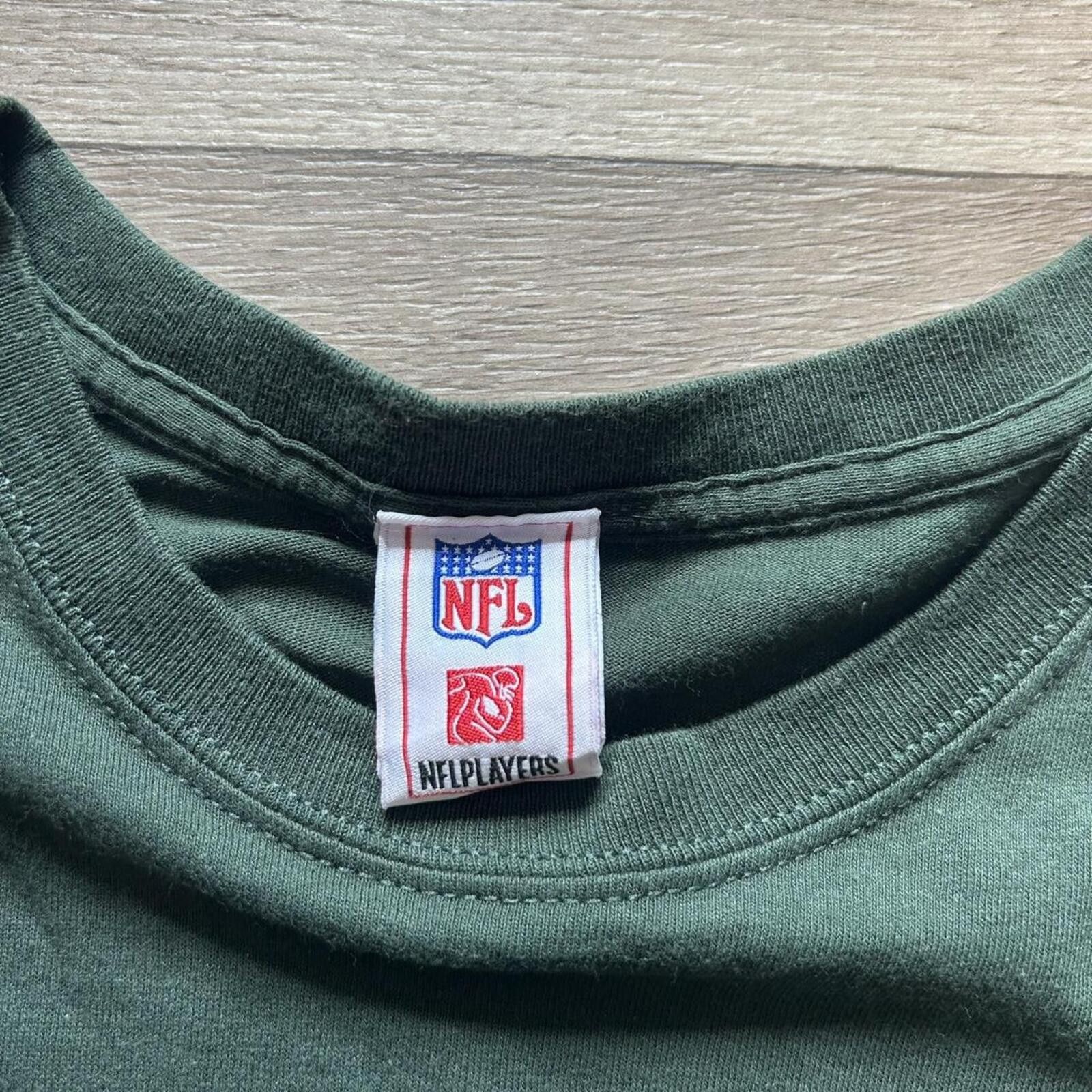 NFL Vintage 90’s Brett Favre Packers NFL green t-shirt size L Size US L / EU 52-54 / 3 - 3 Thumbnail