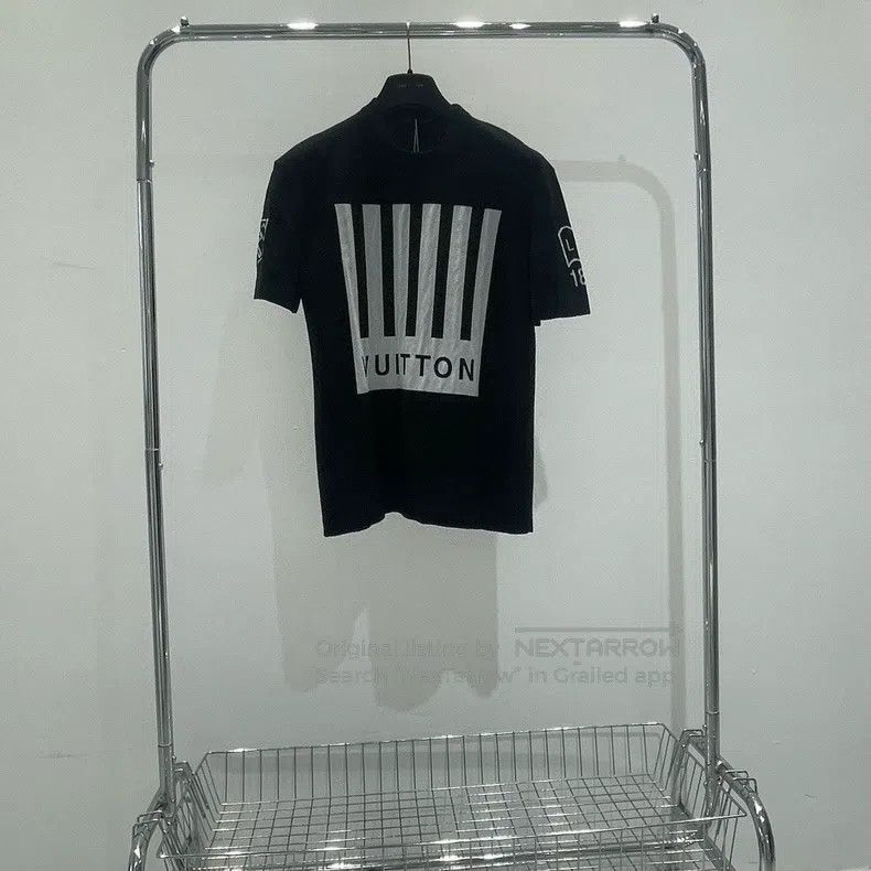 Louis Vuitton Louis Vuitton Piano Black Short Sleeve Size US L / EU 52-54 / 3 - 2 Thumbnail
