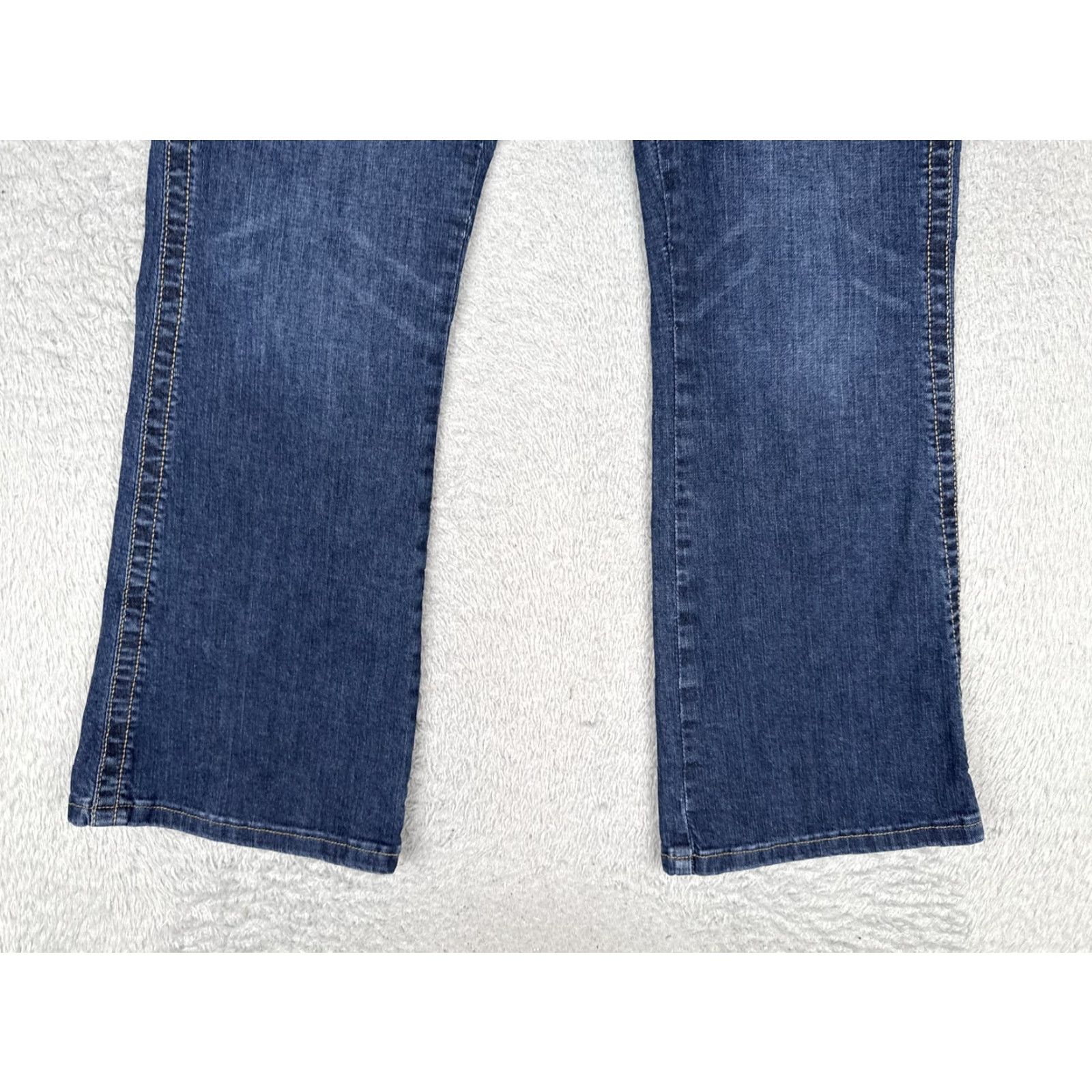 Wrangler Wrangler Jeans Juniors Bootcut Blue Med Wash Mid Rise Stretch Denim 34x30 Women's Size 13/14 Size 34" / US 12 / IT 48 - 3 Thumbnail