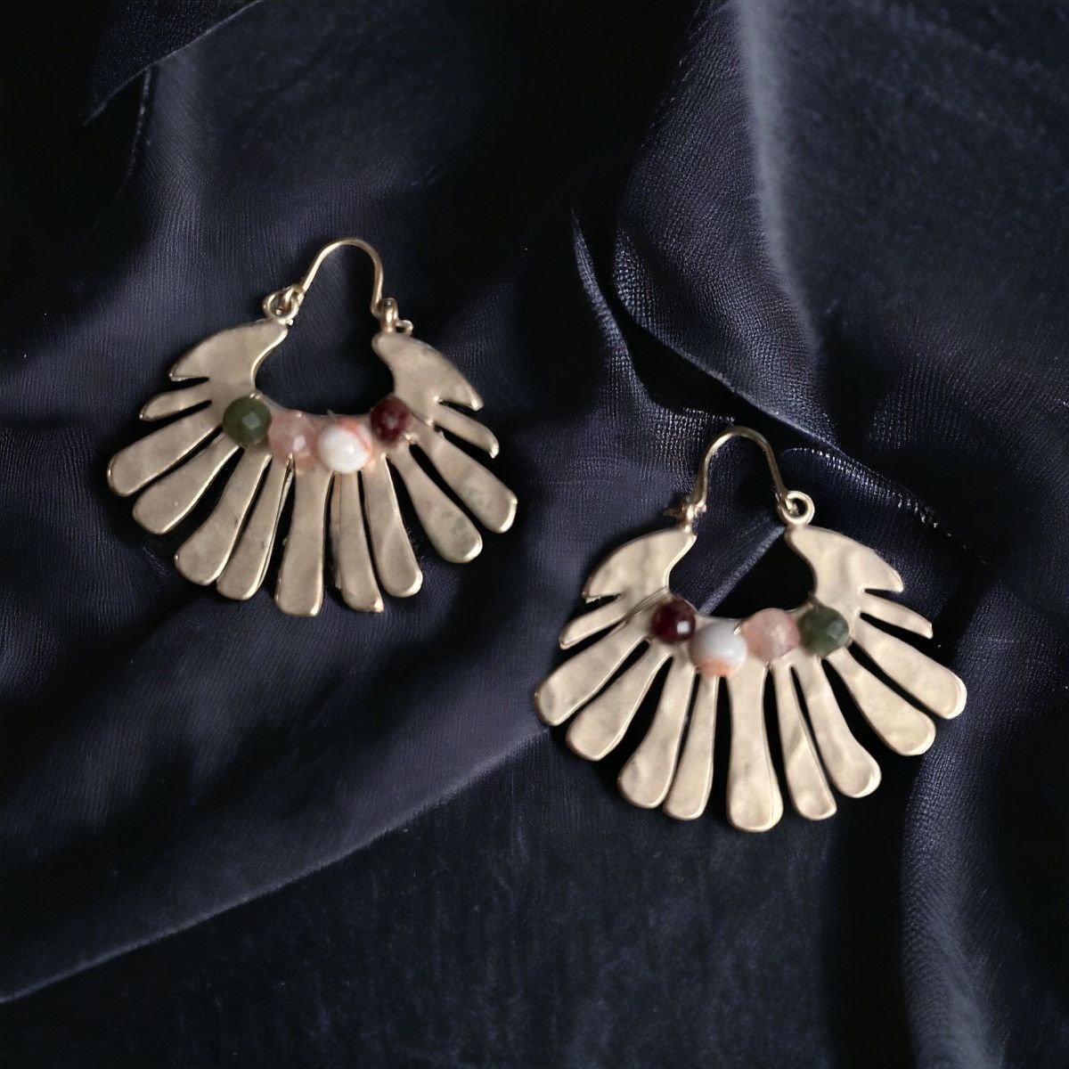 Vintage Vintage gold tone Freya earrings Size ONE SIZE - 1 Thumbnail