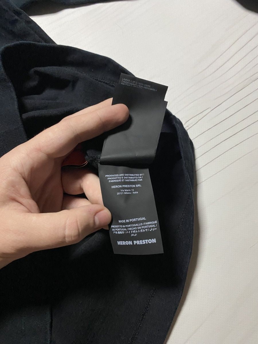 Heron Preston Heron Preston Black Captcha print longsleeve t shirt Size XS / US 0-2 / IT 36-38 - 11 Thumbnail