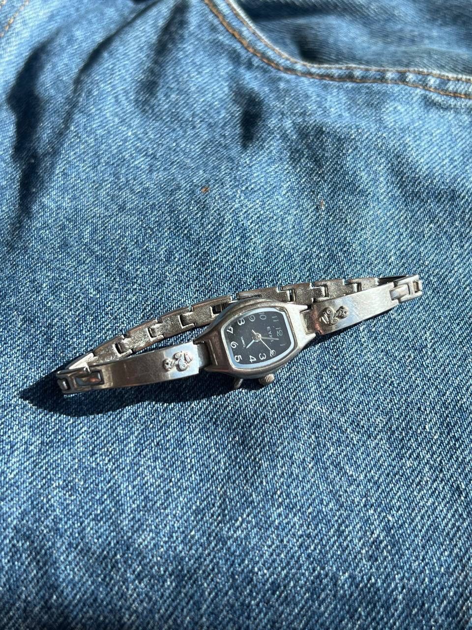 Japanese Brand × Vintage Vintage EYKI Japanese style futuristic Steel Watch Size ONE SIZE - 2 Thumbnail