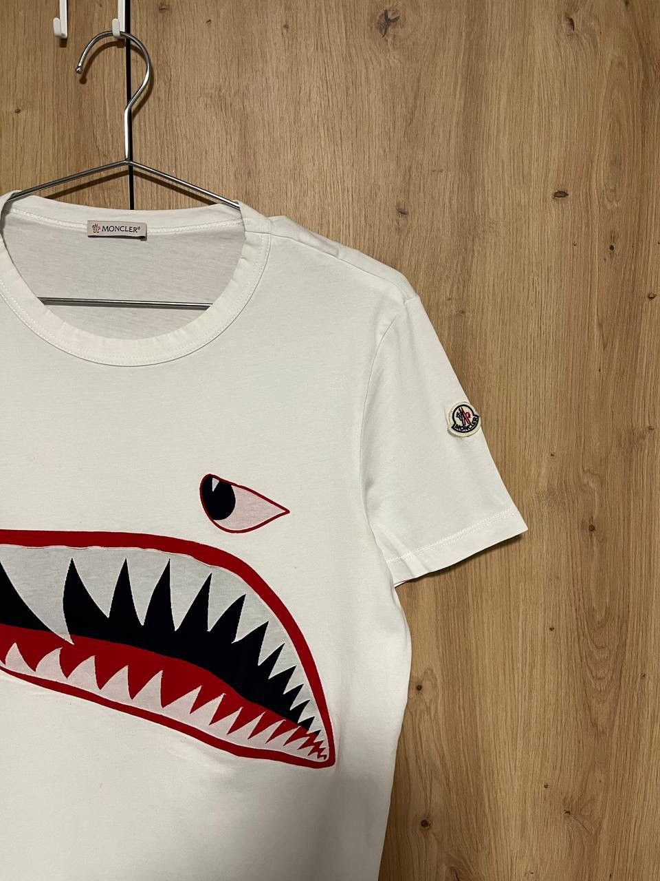 Moncler Moncler Shark Logo T-shirt Size US M / EU 48-50 / 2 - 2 Thumbnail