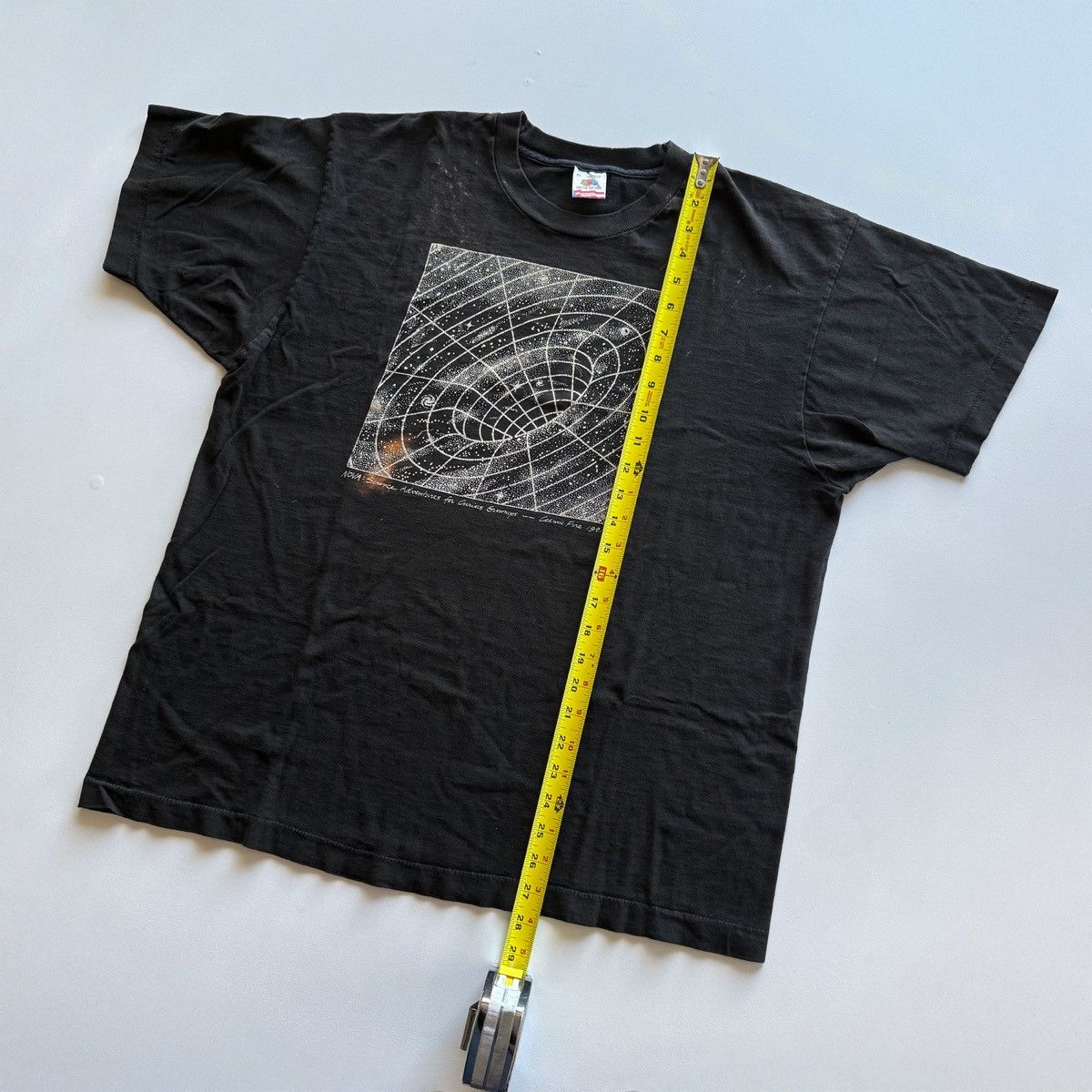 Vintage 1981 Vintage NOVA PBS Black Hole Space Tee Size US XL / EU 56 / 4 - 9 Thumbnail