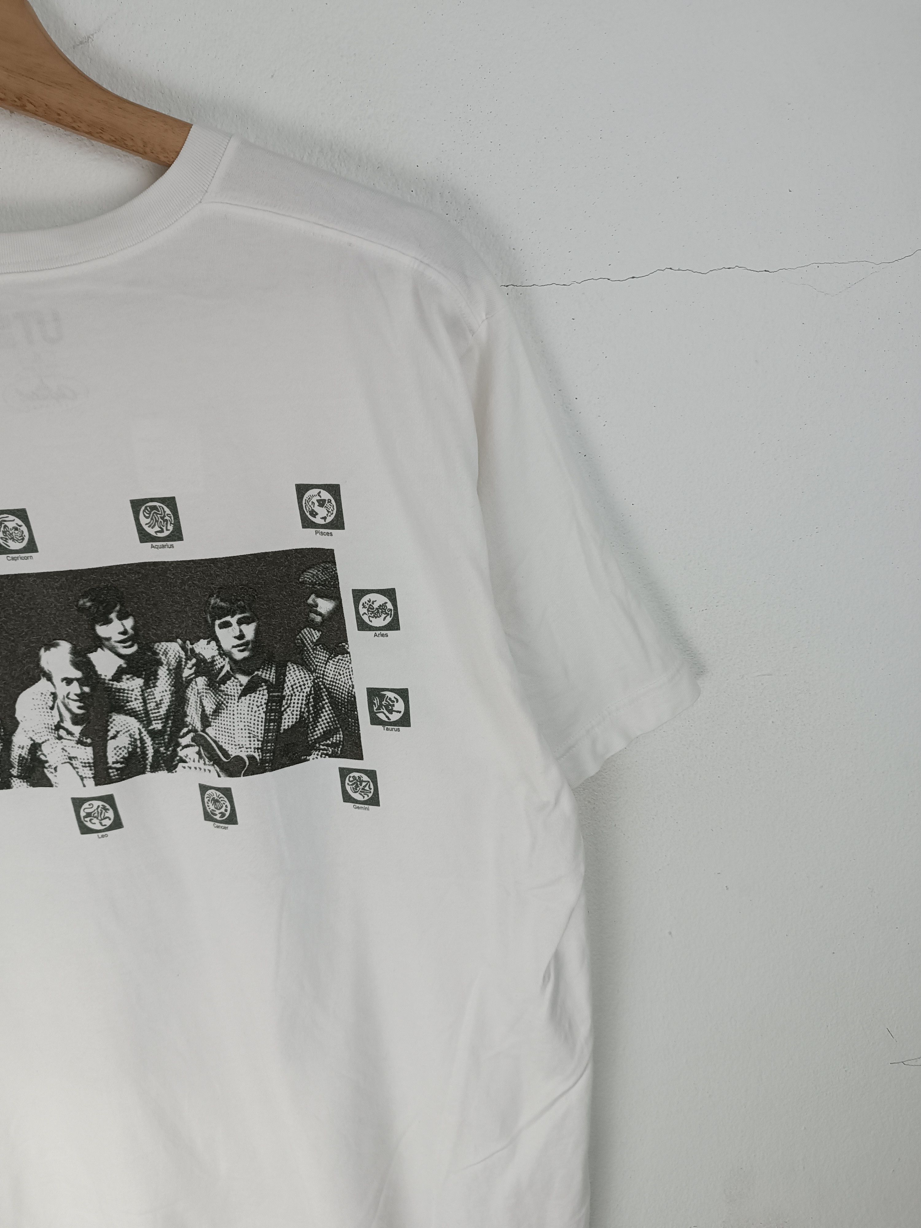 Band Tees VINTAGE THE BEACH BOYS GOOD VIBRATION SMILE TEE beatles who Size US XL / EU 56 / 4 - 14 Thumbnail
