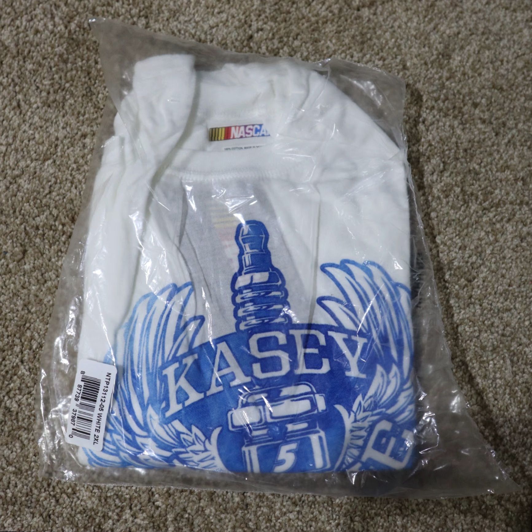 NASCAR VINTAGE NASCAR T-Shirt Women's Large White 2XL XXL NASCAR Graphic Print 2000s Women Mens Girls Size L / US 10 / IT 46 - 2 Thumbnail