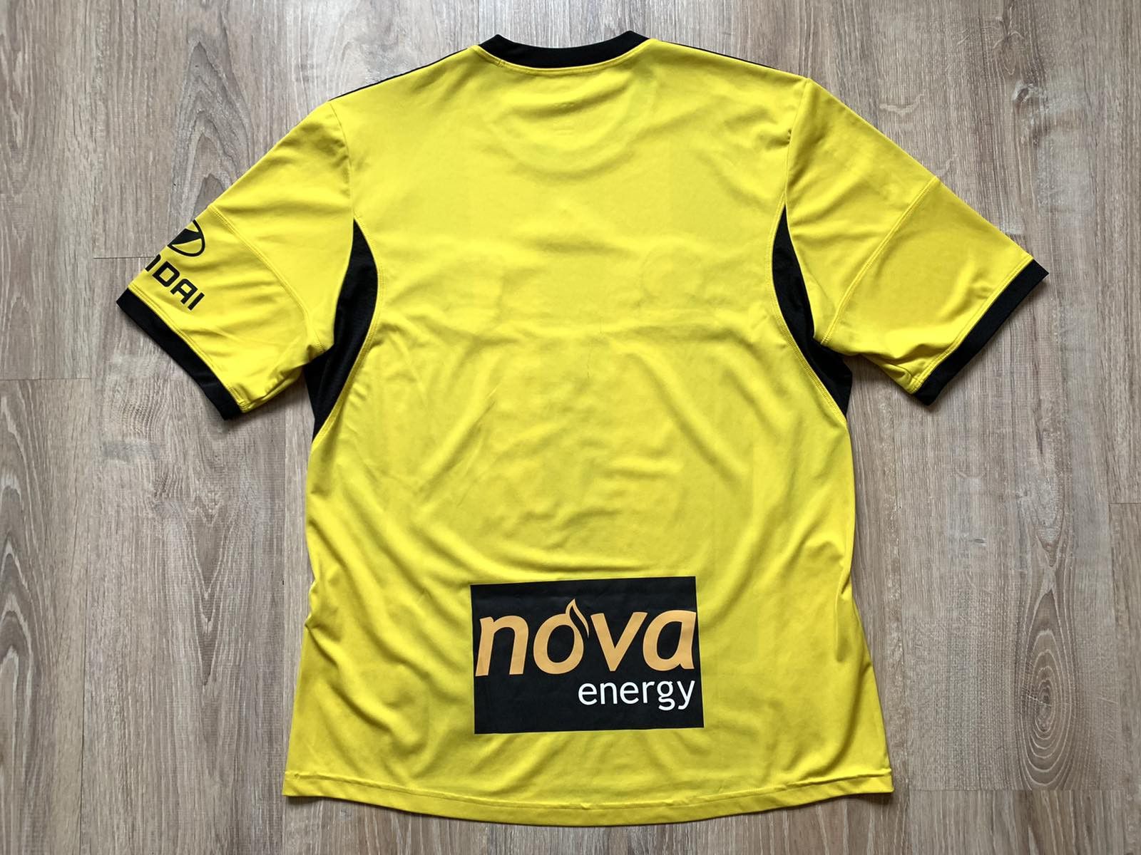 Adidas × Vintage Vintage Adidas Wellington Phoenix Home Shirt 2016-2017 Size US L / EU 52-54 / 3 - 2 Thumbnail