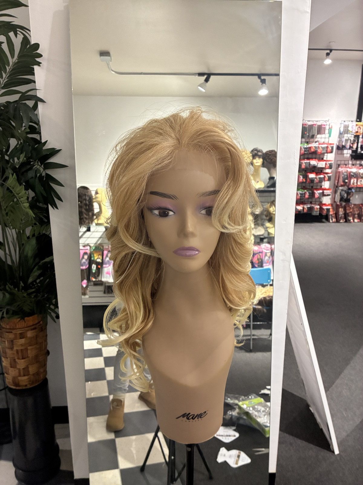 Other Tess wigs Size ONE SIZE - 4 Thumbnail
