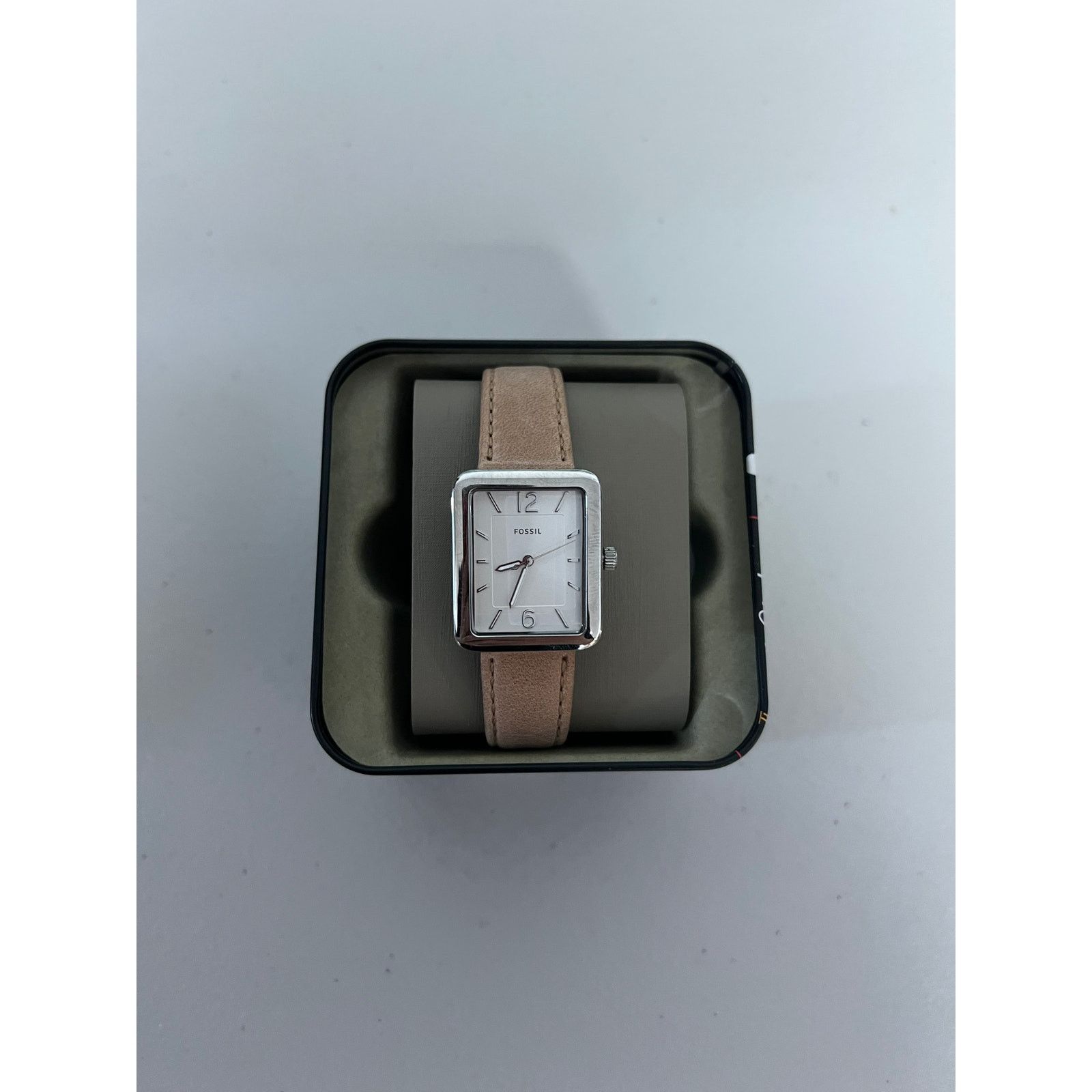 Fossil Fossil ES4243 Atwater White Sand Tone Leather Strap Watch Size ONE SIZE - 1 Thumbnail