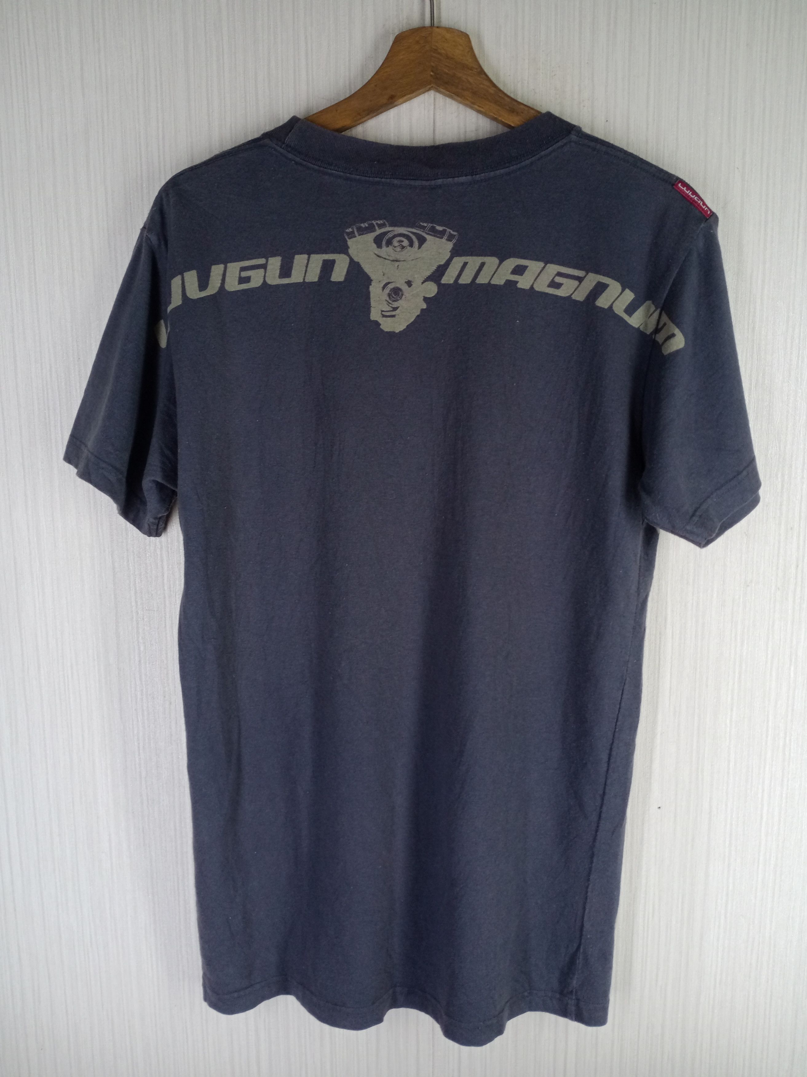 Japanese Brand × Vintage Rare Vintage Japanese Brand Luvgun Magnum Tshirt Size US M / EU 48-50 / 2 - 9 Thumbnail