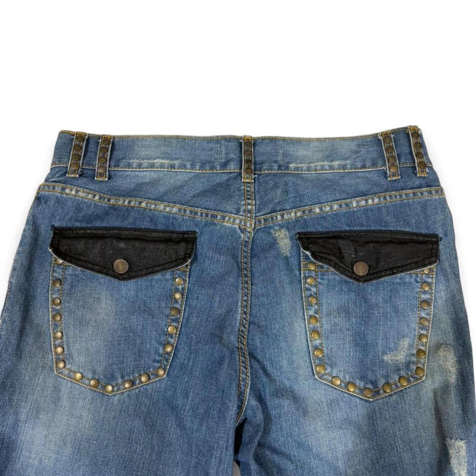 True Religion Distressed flap pockets blue denim jeans with studs Size 32" / US 10 / IT 46 - 3 Thumbnail