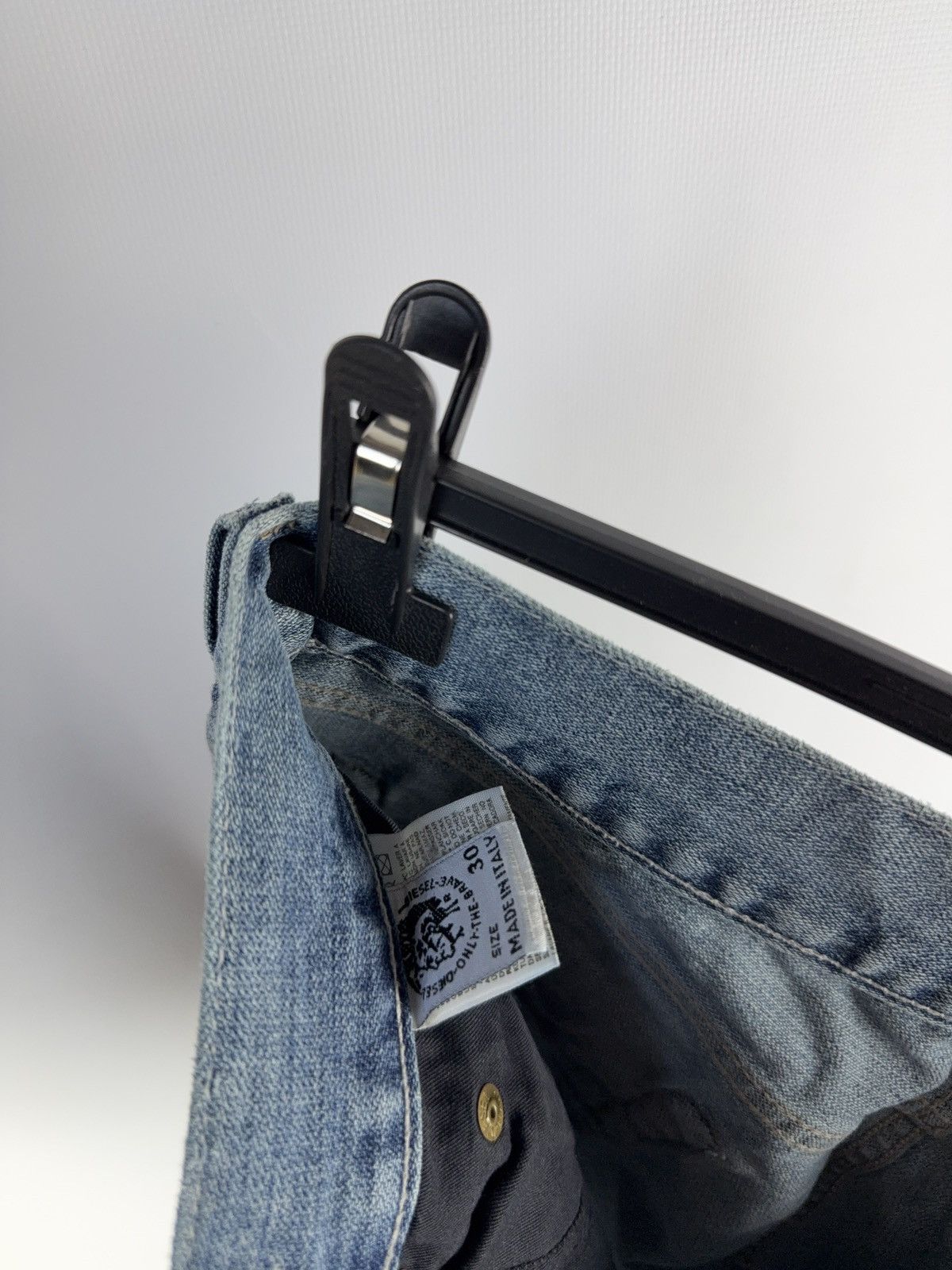 Diesel Vntg Diesel Denim Cutoff Shorts Distressed Italy W30 Women Size 30" / US 8 / IT 44 - 9 Thumbnail