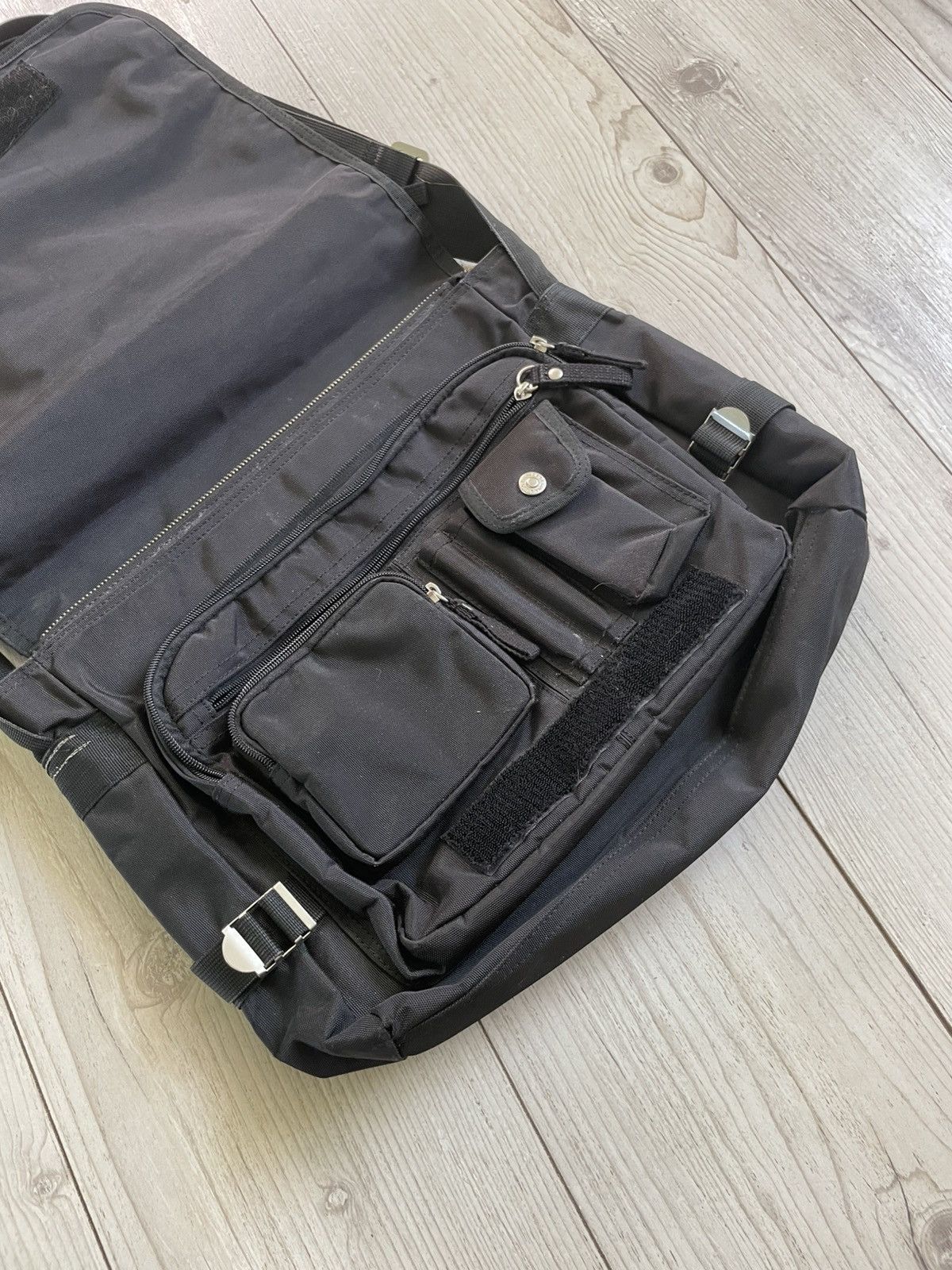 George Gina & Lucy GEORGE GINA & LUCY GGL Goodbye Johnny Black Shoulder Bag Size ONE SIZE - 8 Thumbnail
