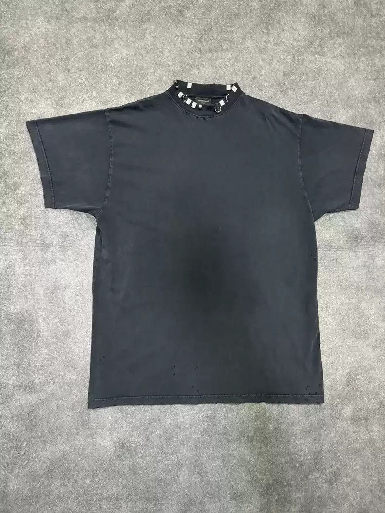 Balenciaga Balenciaga Perforated Lighter Iron Sheet Collar Hole Short- Size US S / EU 44-46 / 1 - 1 Thumbnail