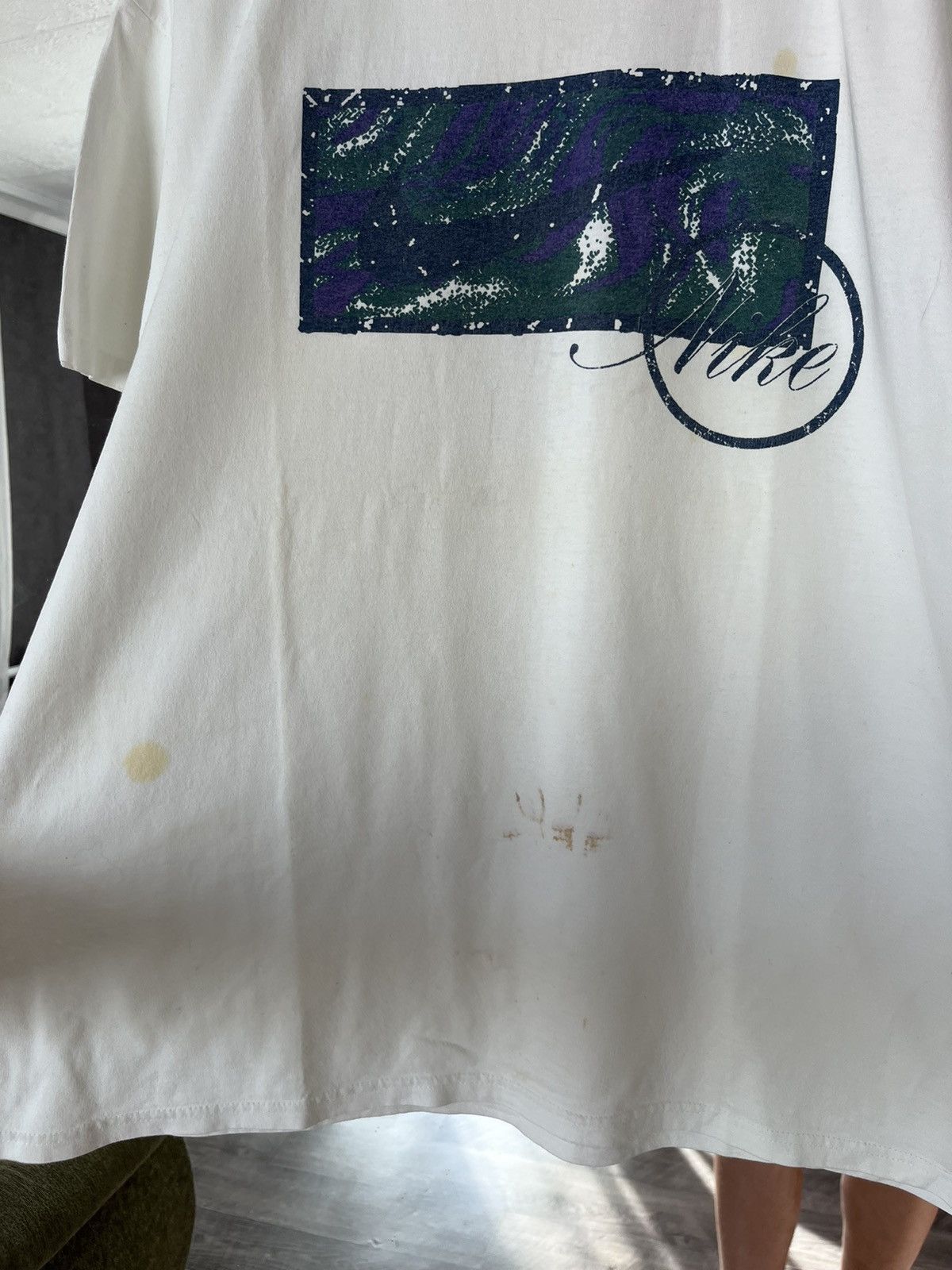 Nike Vintage Nike Y2K Big Logo White Single Stitch White T-shirt Size US XL / EU 56 / 4 - 6 Thumbnail