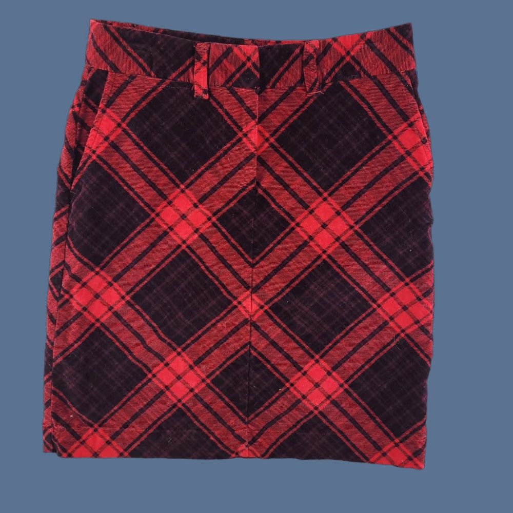 Vintage LL Bean Velour Plaid Skirt Womens 4 Petite Red Black Midi Pencil Velour Plaid Skirt 4P Womens Girls? Size 27" / US 4 / IT 40 - 1 Thumbnail