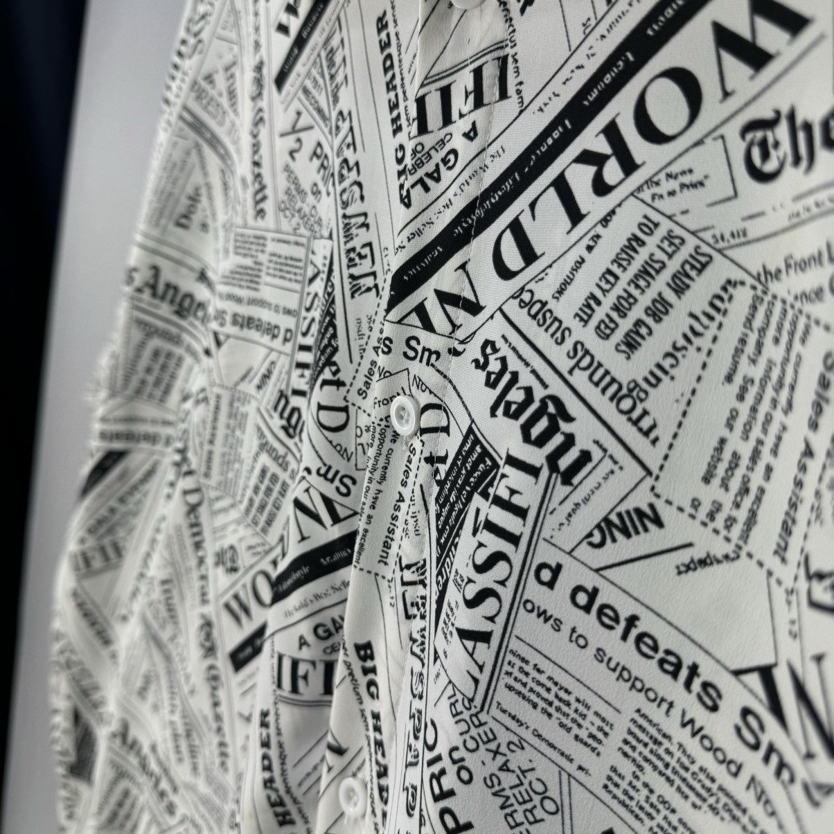 Japanese Brand Spinns All Over Newspaper Print Shirt Size US M / EU 48-50 / 2 - 8 Thumbnail