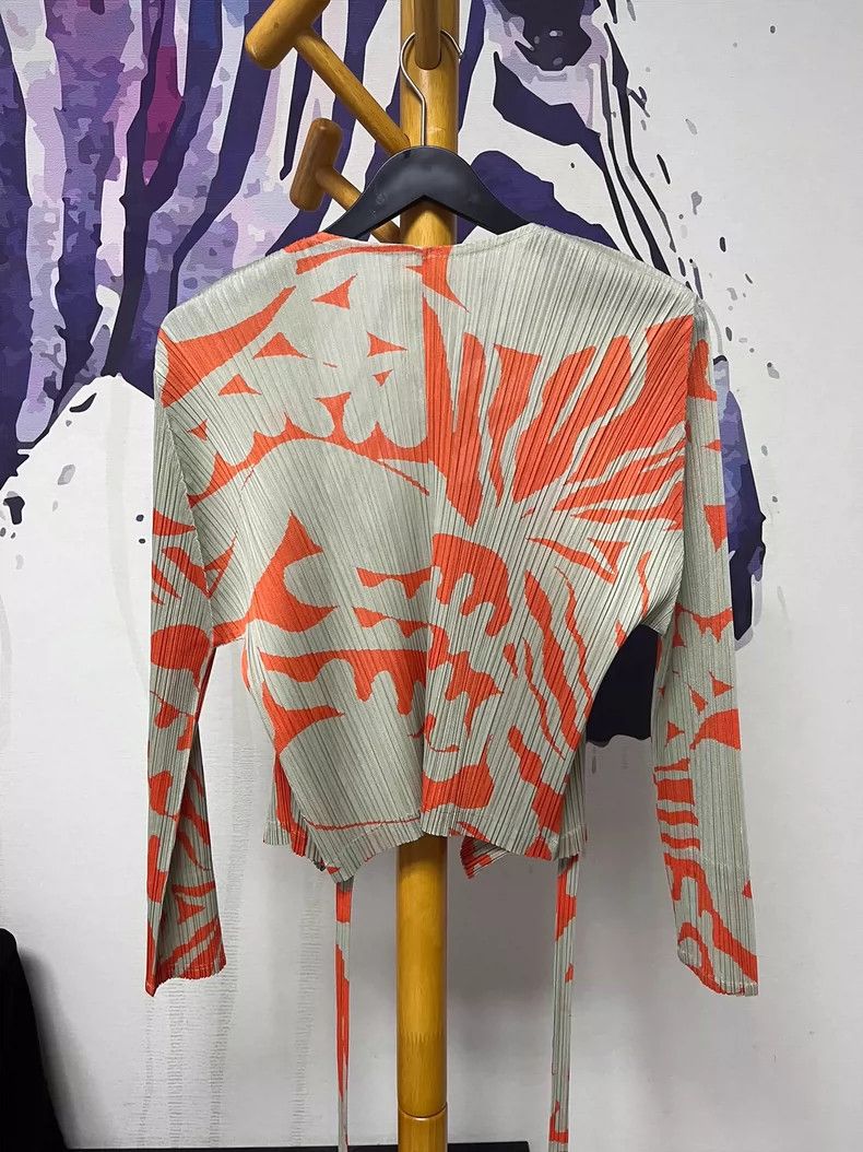 Issey Miyake Issey Miyake size:4 Orange printed pleated cardigan Size M / US 6-8 / IT 42-44 - 2 Thumbnail