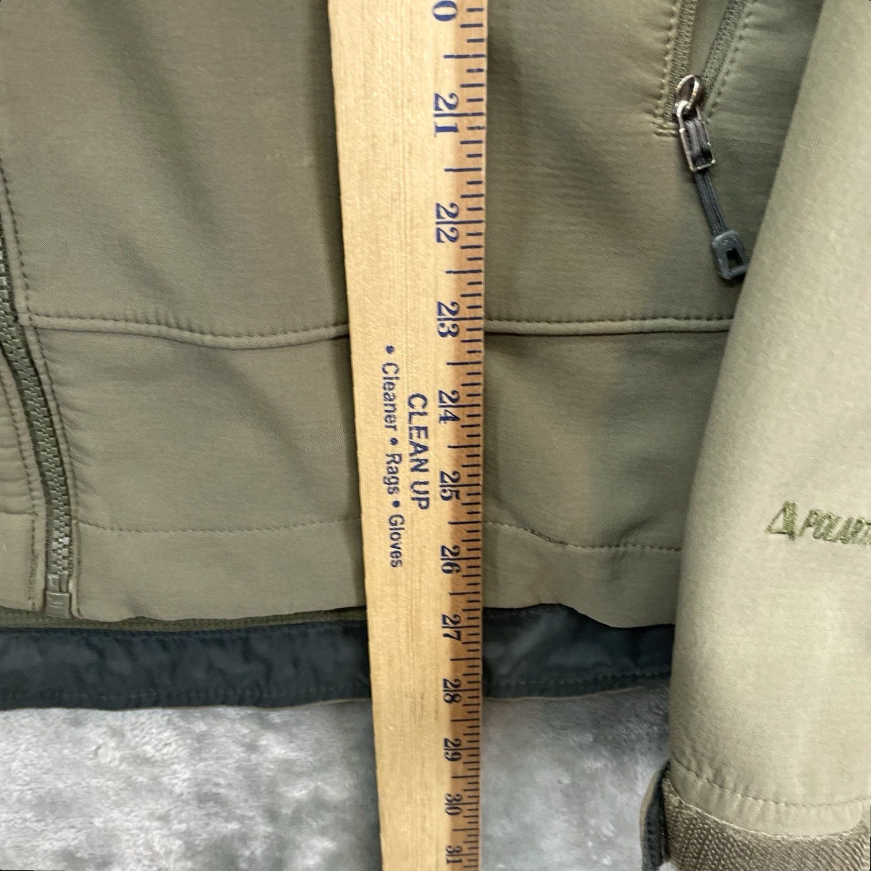 **Patagonia Green Olive Jacket Men's Large Windblock Workwear** User: **Patagonia Green Olive Windblock Jacket Men's Large Workwear**