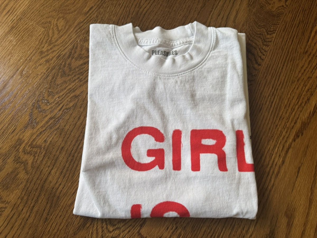 Pleasures Small White A Girl is A Gun Tee Shirt Merch Joy Red Black Size US S / EU 44-46 / 1 - 9 Thumbnail