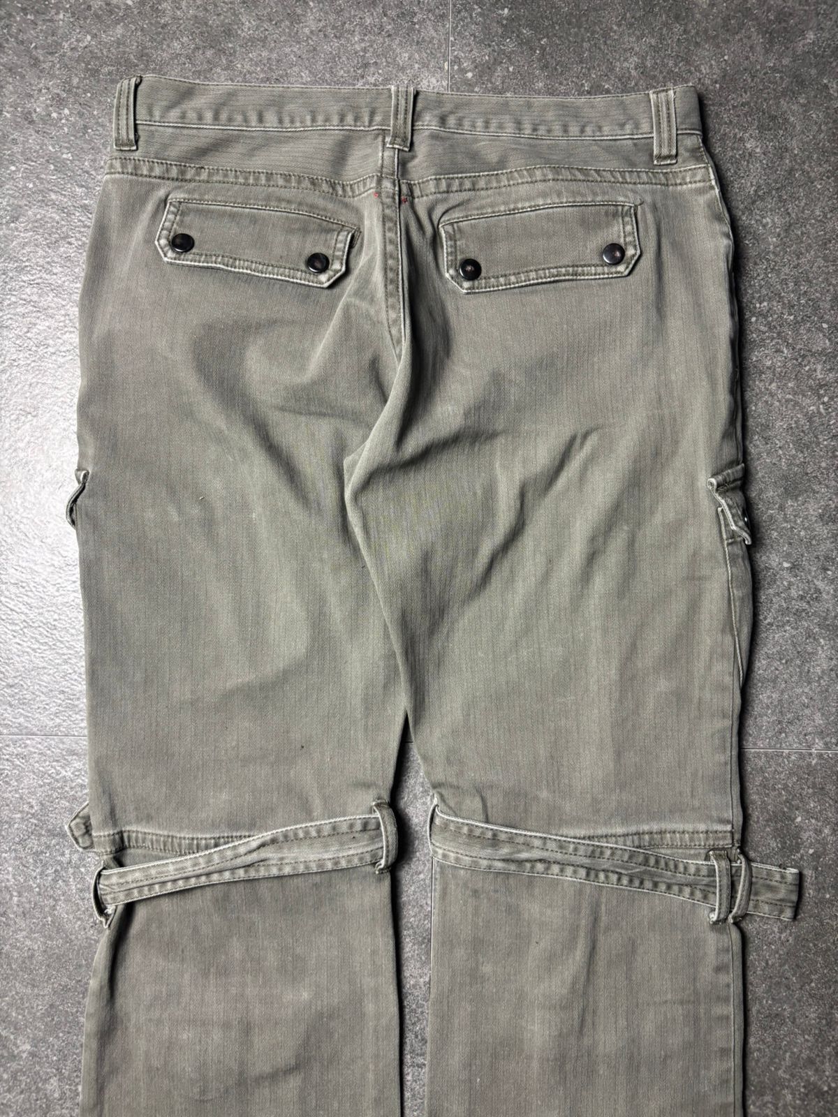 If Six Was Nine 2000s Semantic Design Multipocket Bondage Cargo Pants Size US 31 - 9 Thumbnail