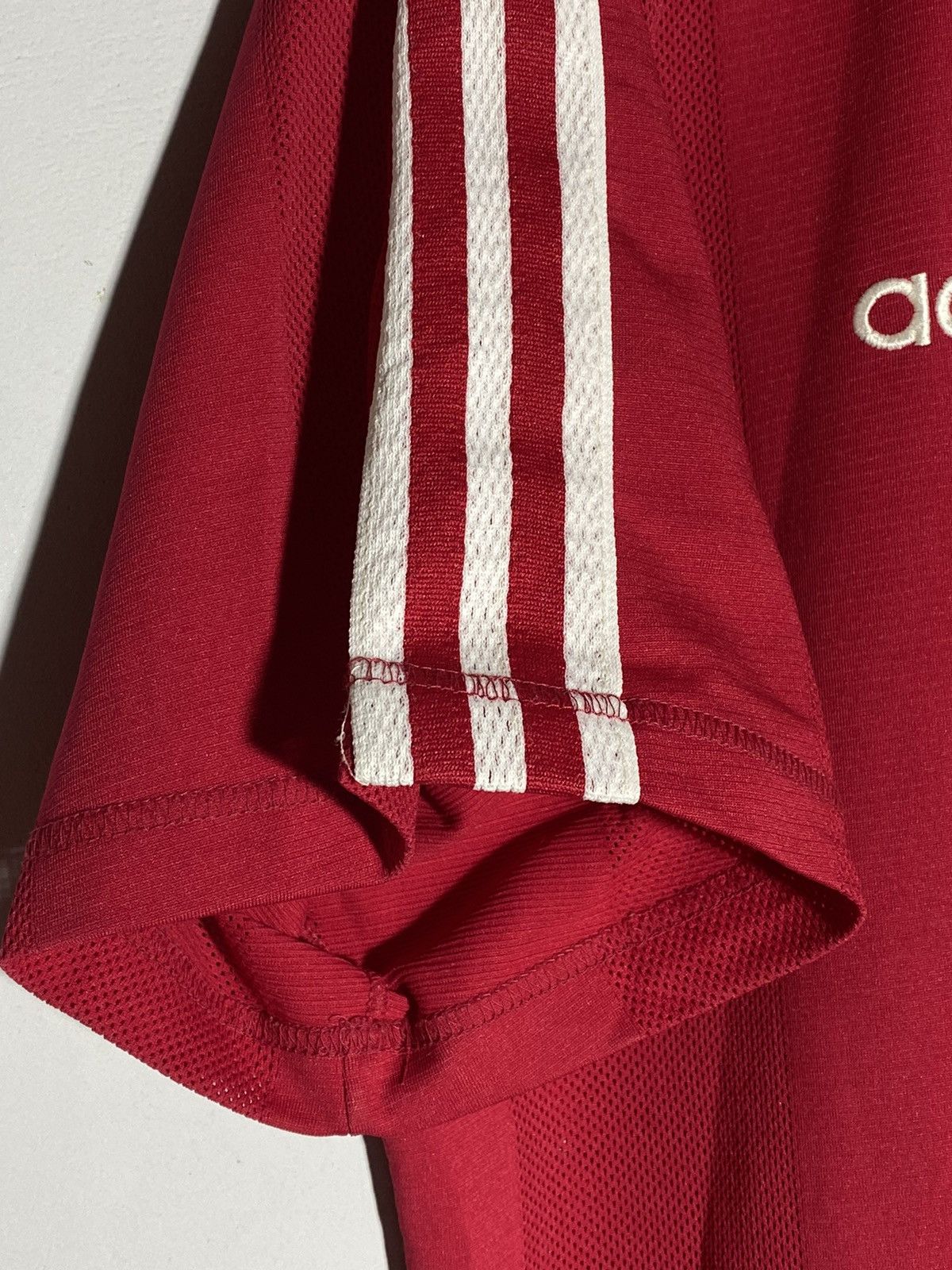 Vintage Vintage Adidas FC Liverpool 1995/96 Home Football Shirt Size US XL / EU 56 / 4 - 7 Thumbnail