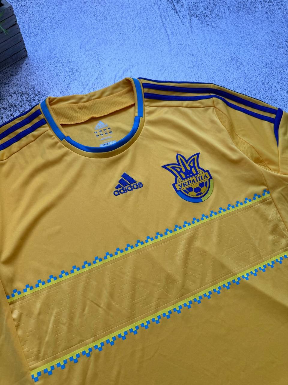 Adidas × Vintage 2011/2012 Ukraine National Adidas Home Soccer Jersey Kit Size US XL / EU 56 / 4 - 10 Thumbnail